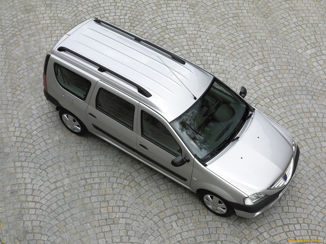 автомобили, dacia