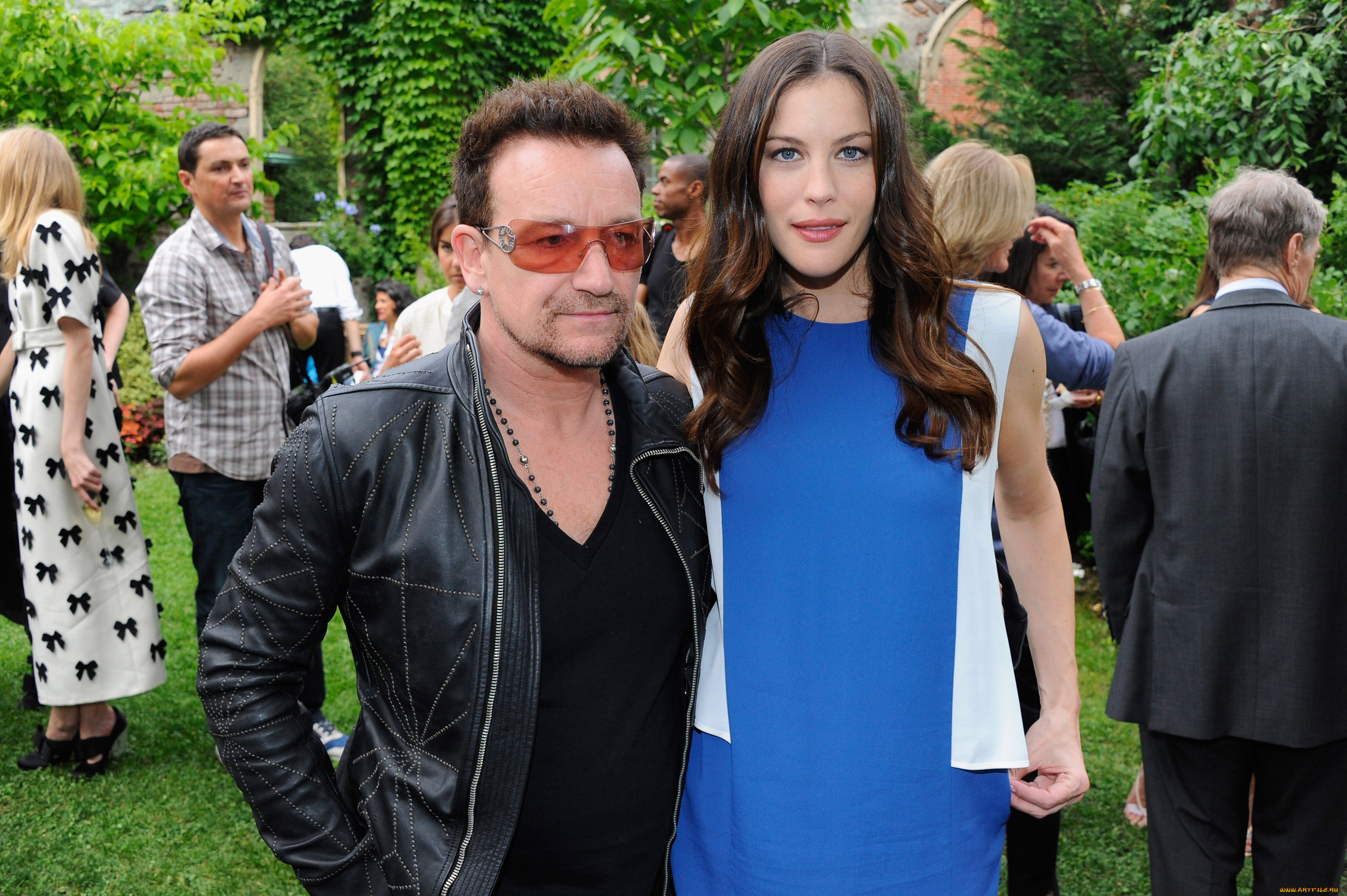 разное, знаменитости, liv, tyler, bono