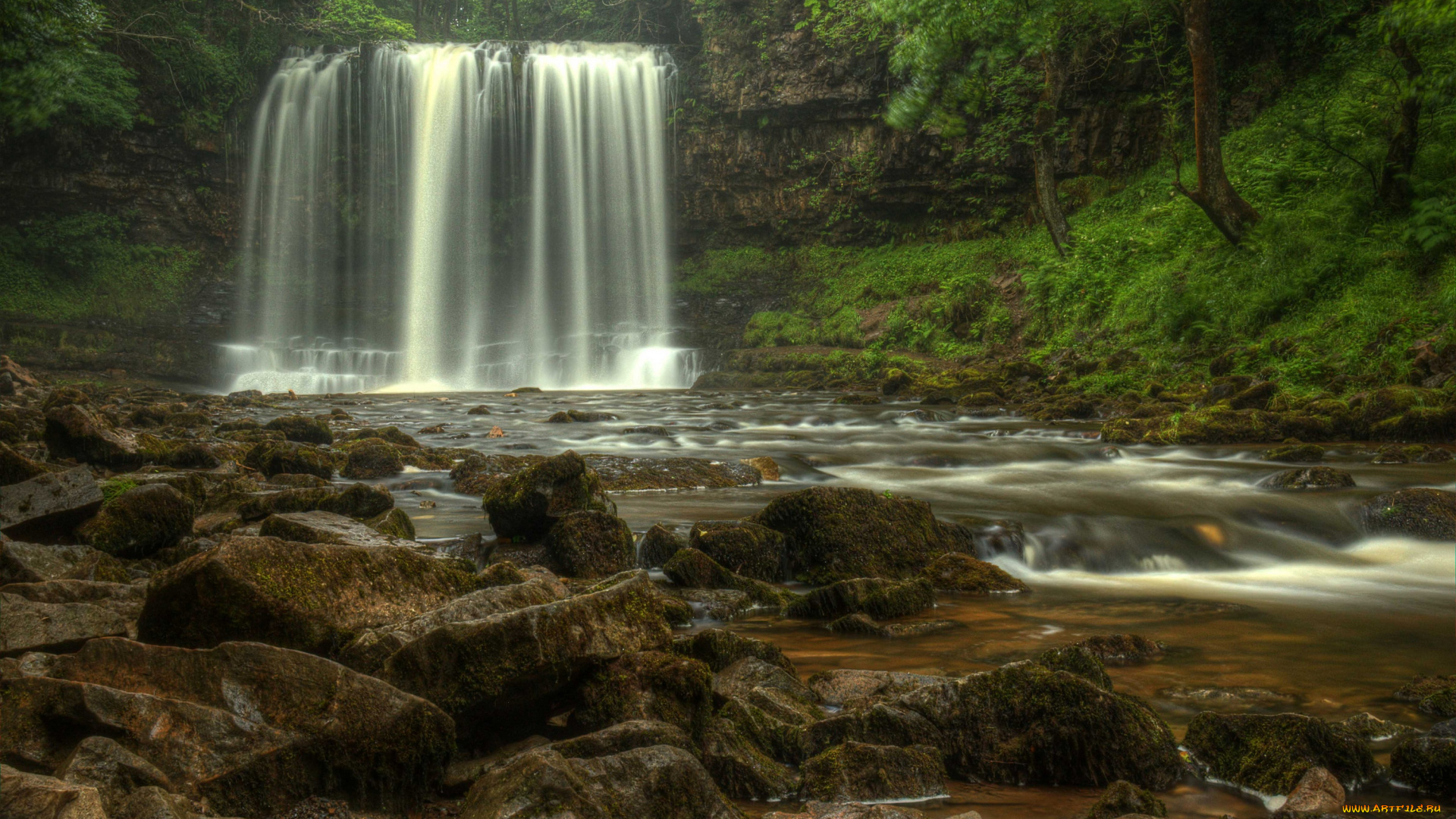 природа, водопады, поток, воды, sgwd, yr, eira, waterfall, brecon, beacons, national, park, wales, england, afon, hepste, river, уэльс, англия, река, лес, камни