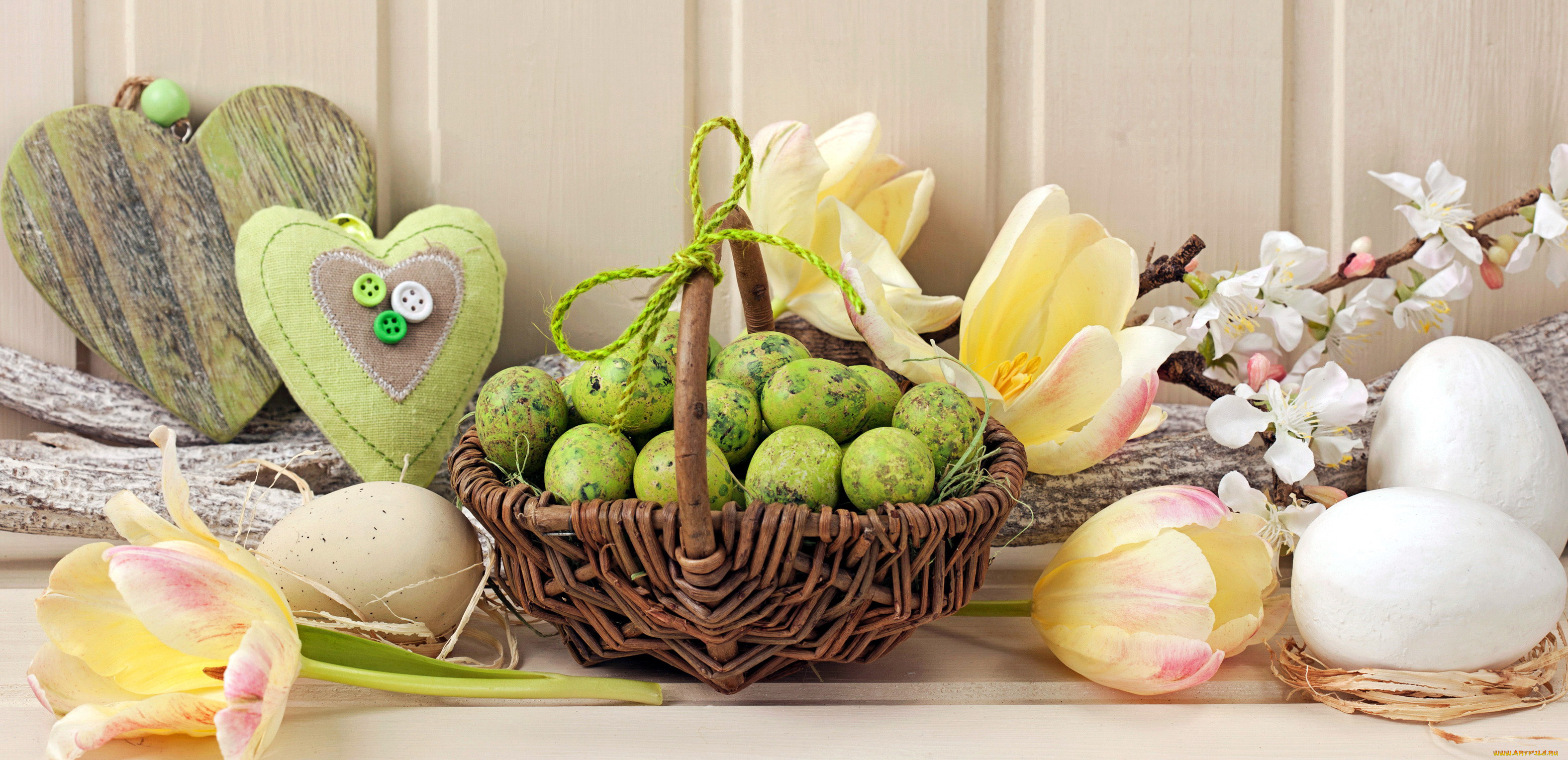 праздничные, пасха, крашенки, тюльпаны