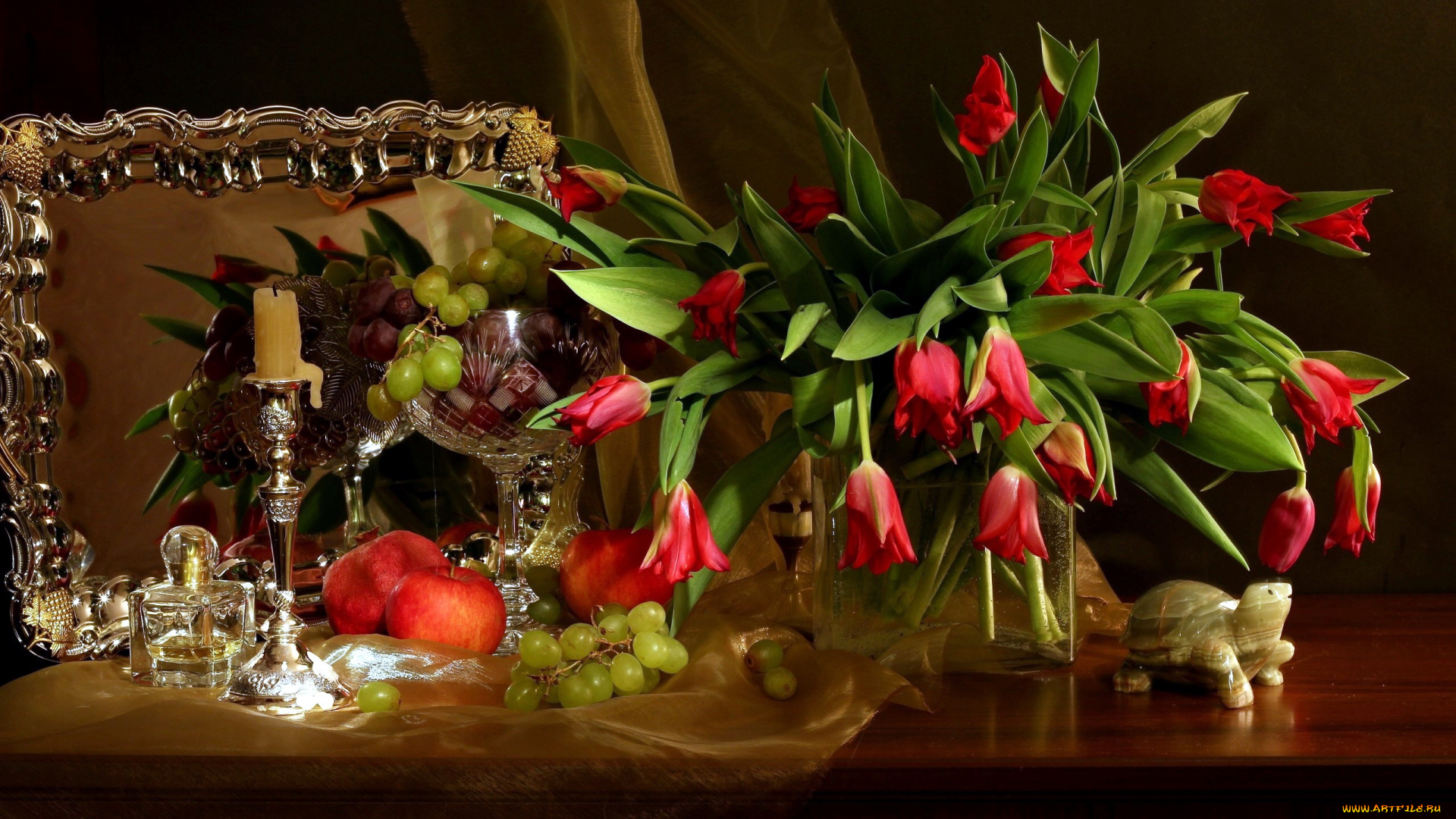 еда, натюрморт, виноград, тюльпаны, яблоки