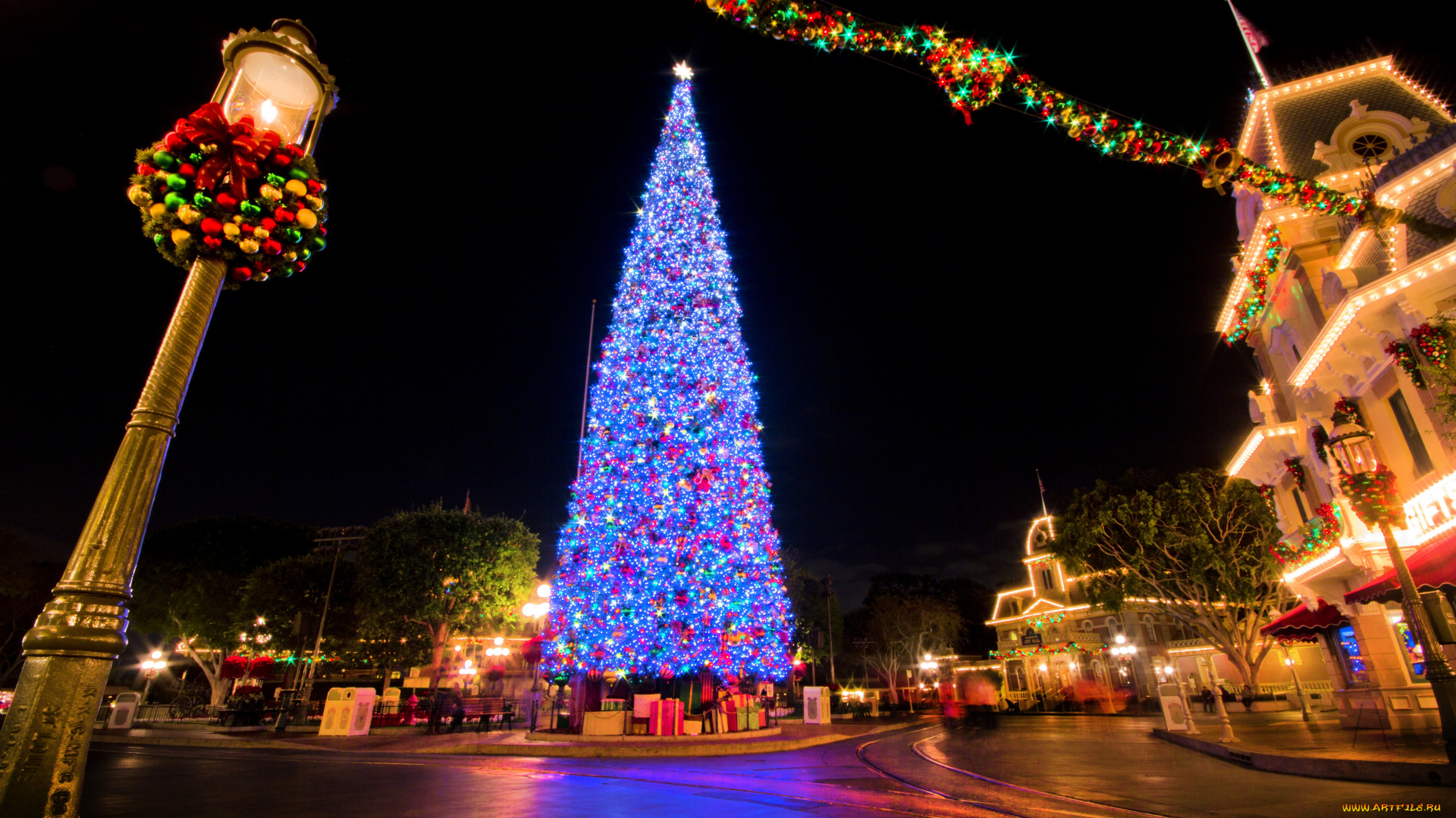 праздничные, Ёлки, украшения, огни, гирлянды, подарки, город