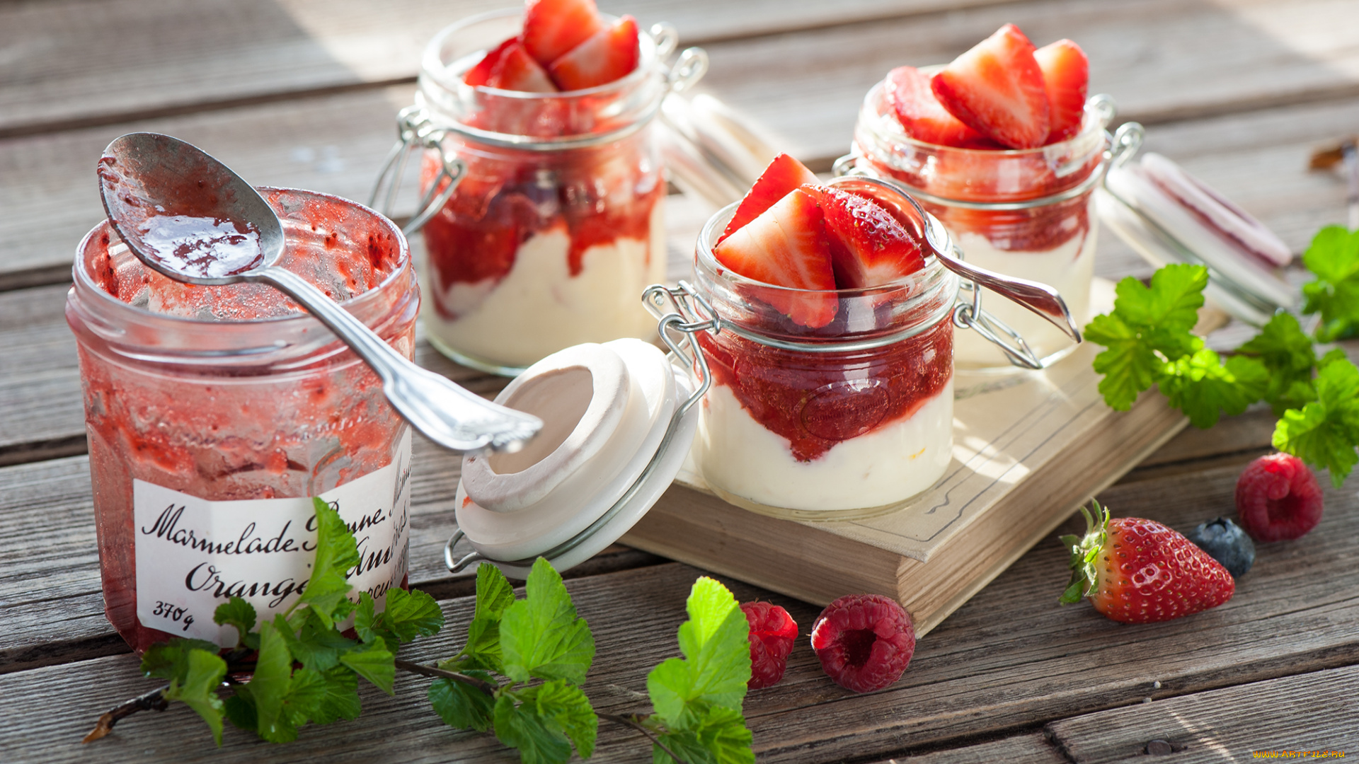 еда, мороженое, , десерты, десерт, ягоды, клубника, джем