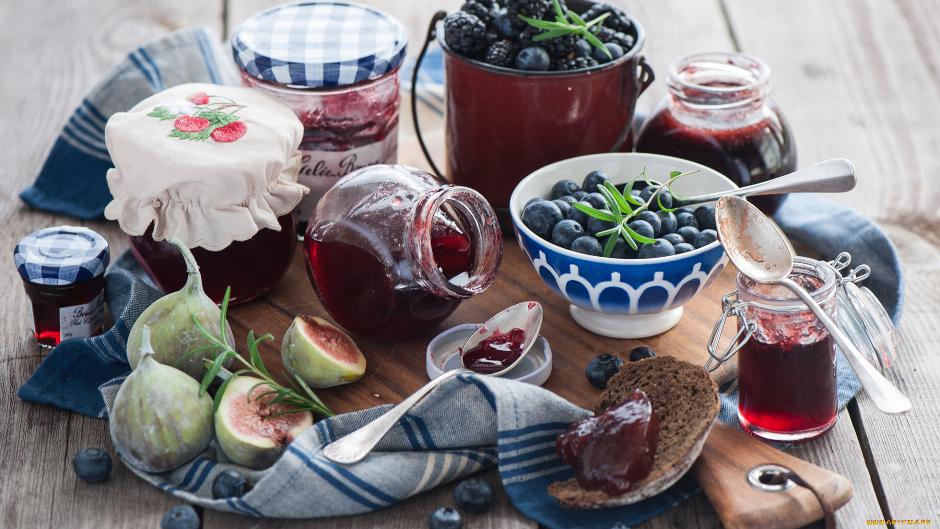 еда, разное, натюрморт, баночки, джем, фиги, ежевика, голубика, ягоды, инжир