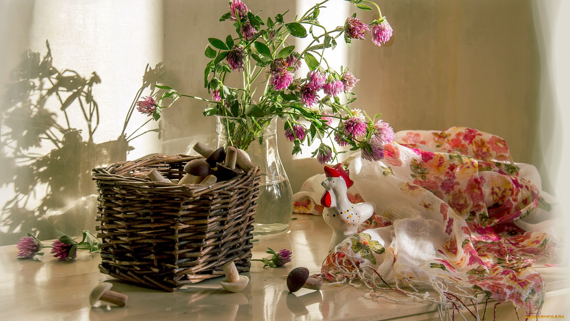 еда, натюрморт, платок, грибы, корзинка