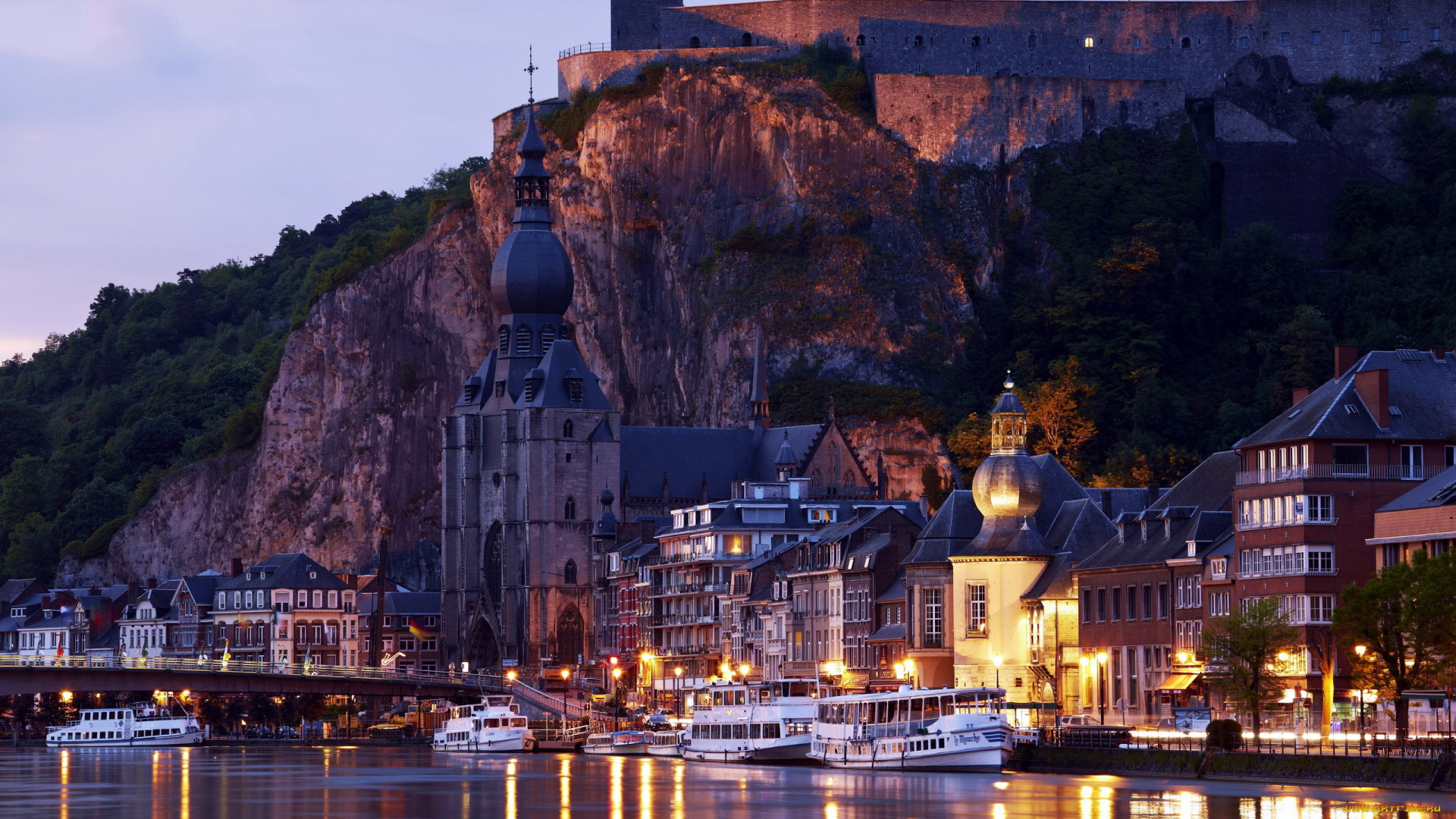 города, -, панорамы, река, горы, костел