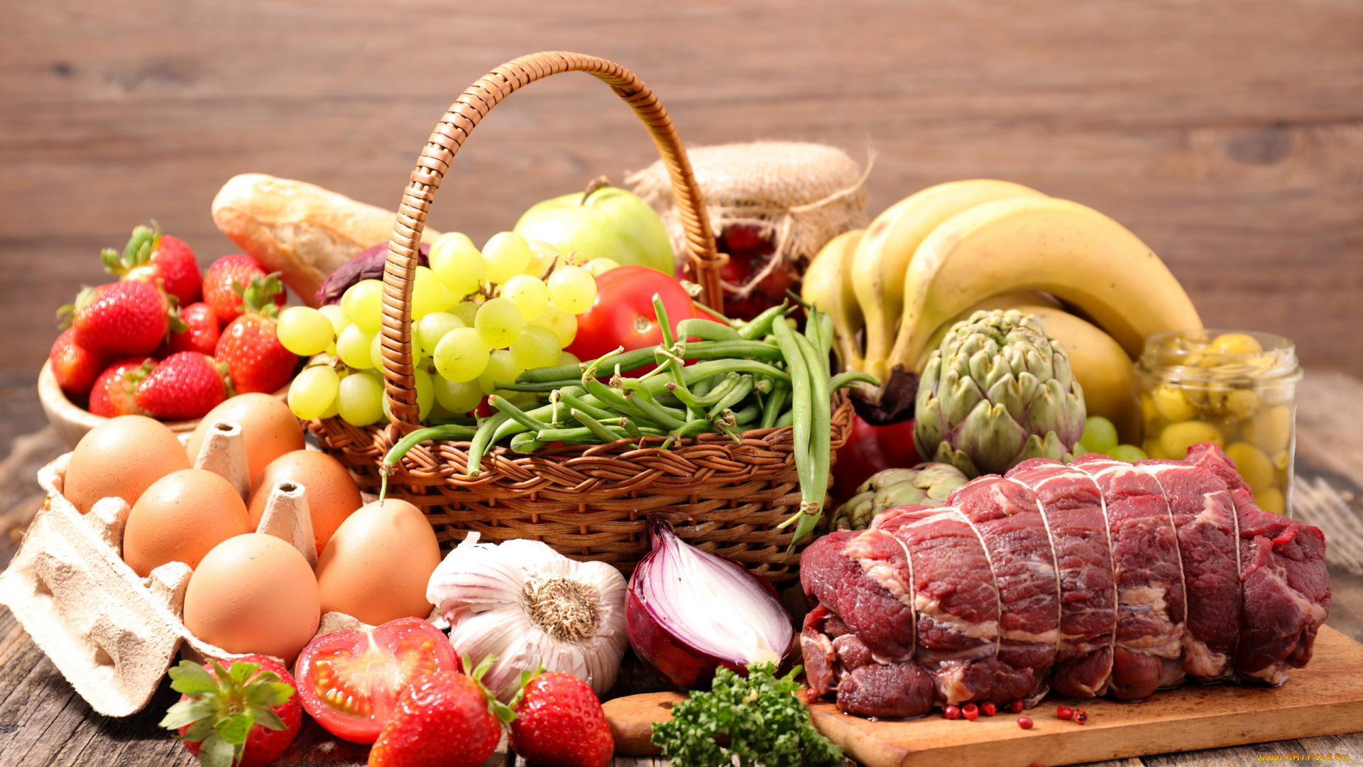 еда, разное, мясо, яйца, артишок, бананы, клубника, чеснок