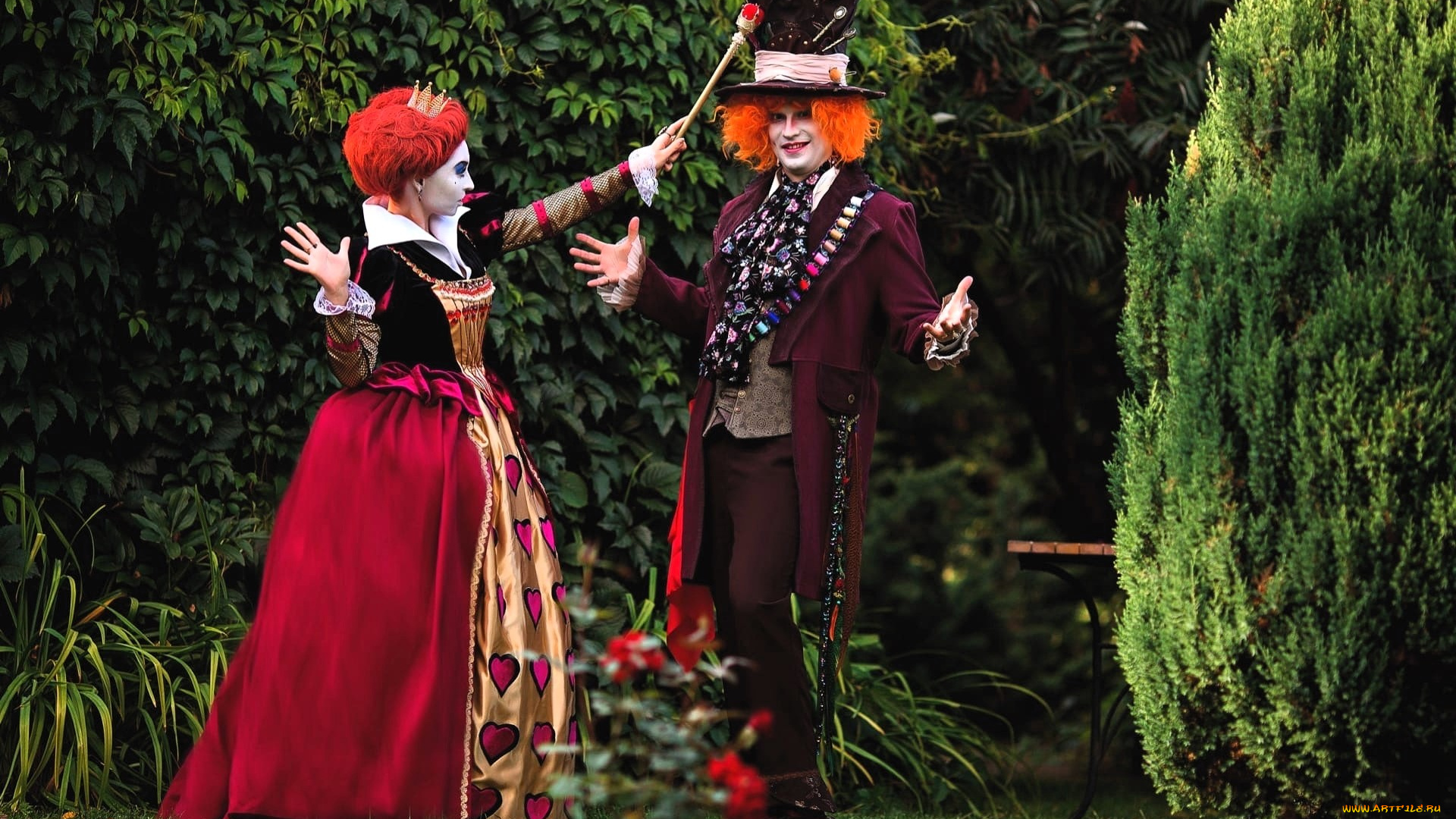 девушки, анна, шаховская, косплей, образы, наряды, костюмы, королева, лужайка, шляпник, сад