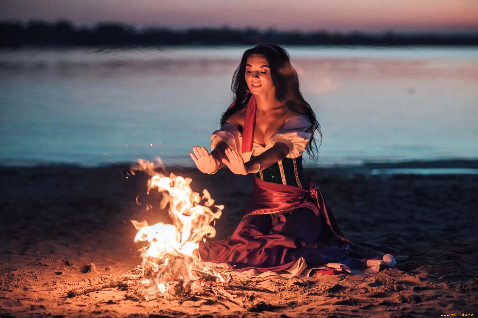 девушки, анна, шаховская, образ, косплей, наряд, костер, озеро