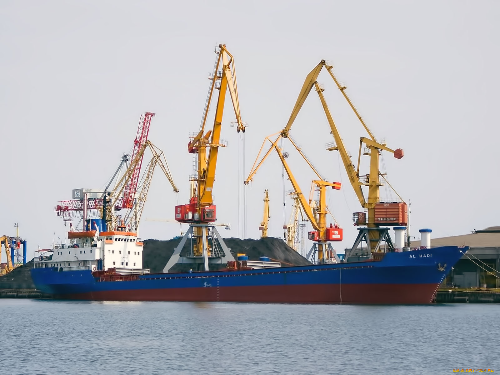 корабли, порты, причалы