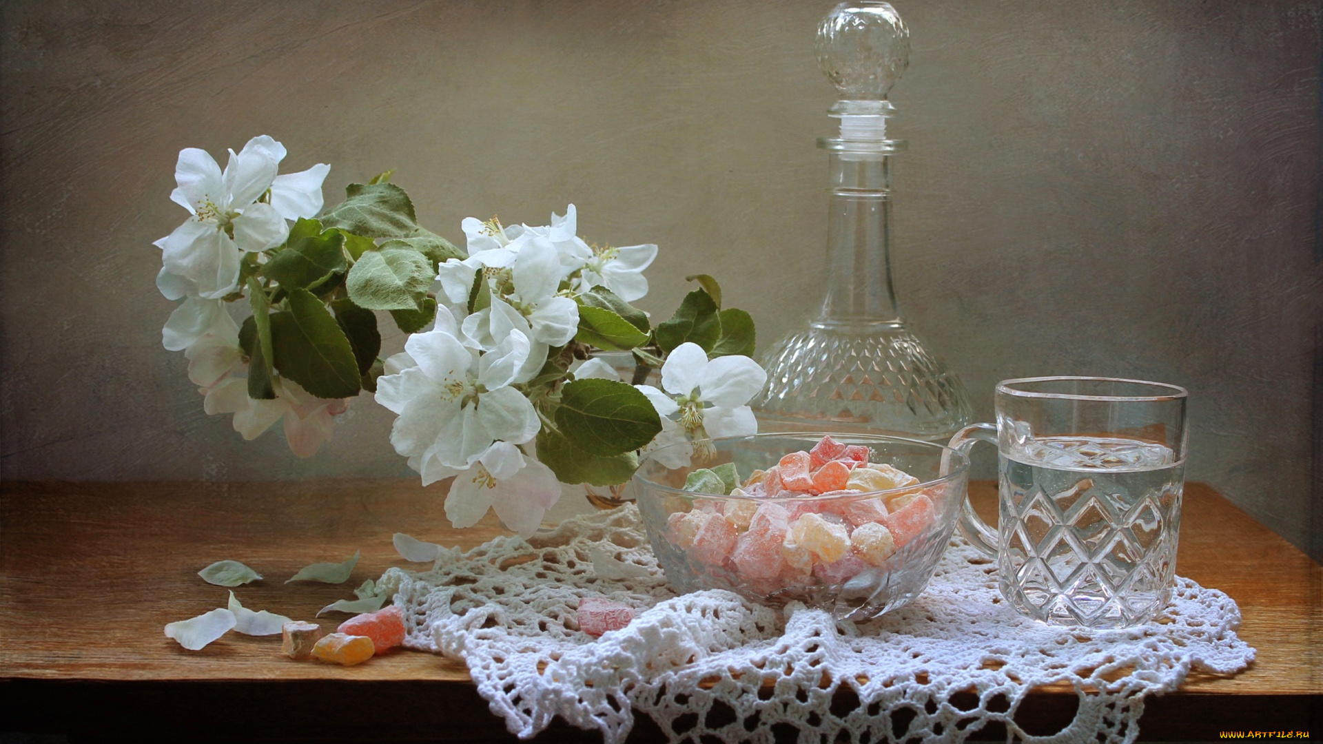 еда, натюрморт, вода, груша, конфеты, стакан