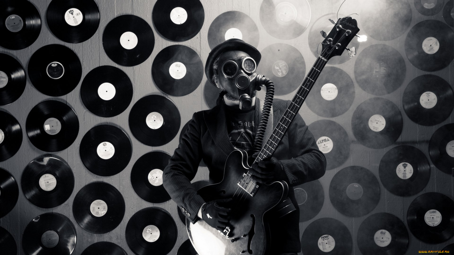 музыка, -другое, противогаз, гитара, пластинка