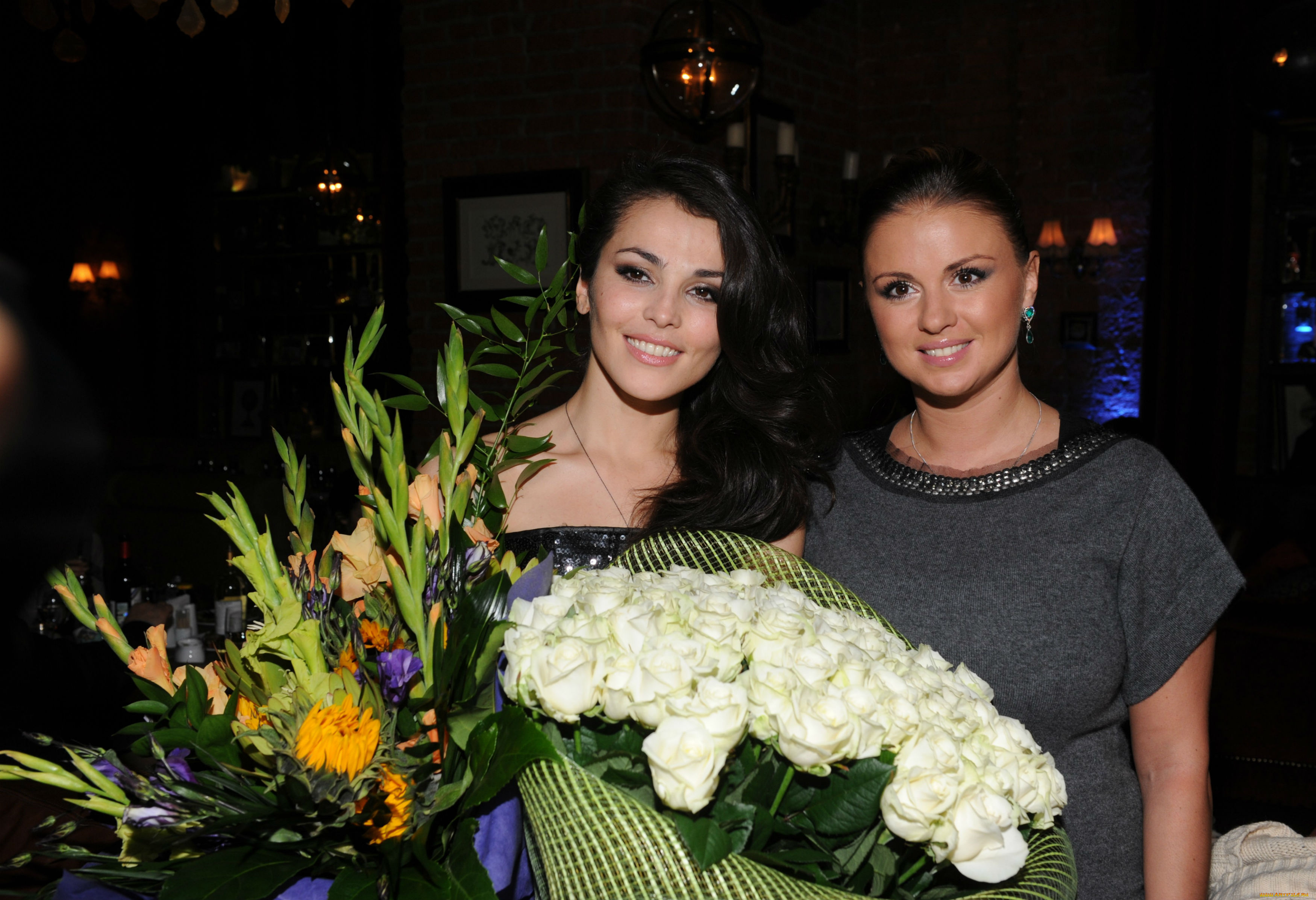 разное, знаменитости, сати, казанова, шатенка, певицы, букет, анна, семенович