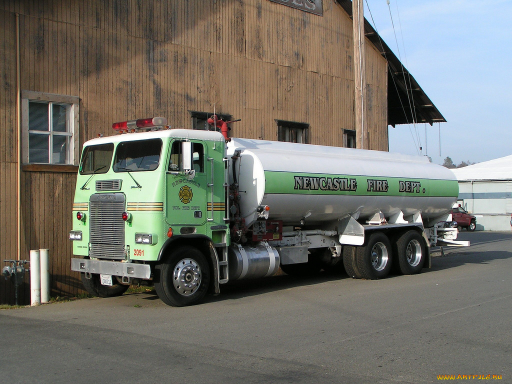 автомобили, freightliner