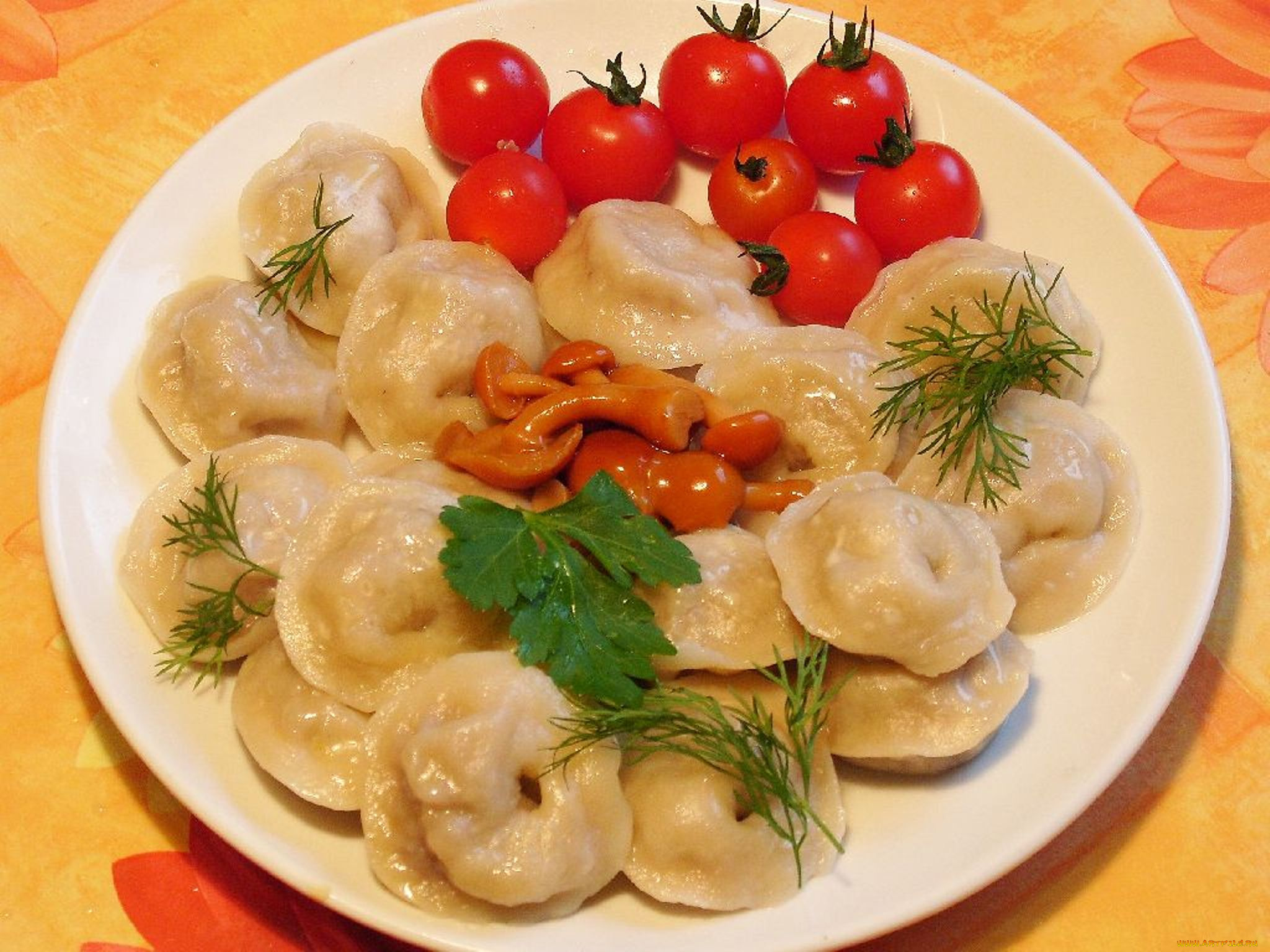 еда, пельмени, , манты, , вареники, помидоры, грибы, томаты