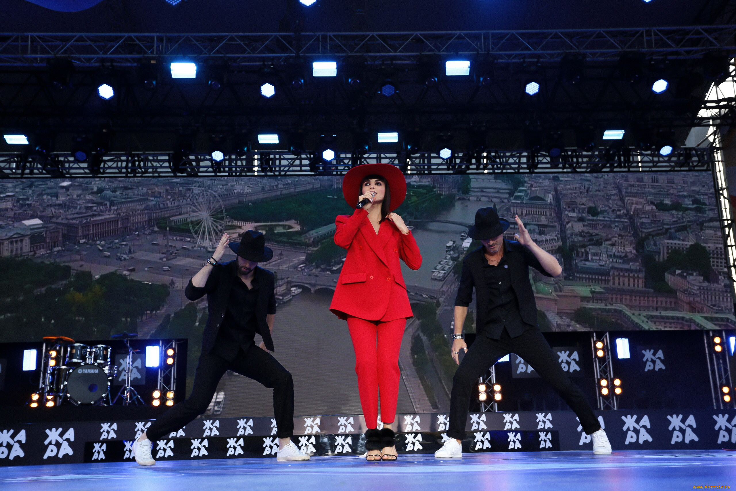 музыка, сати, казанова, певица, костюм, сцена, парни, подтанцовка