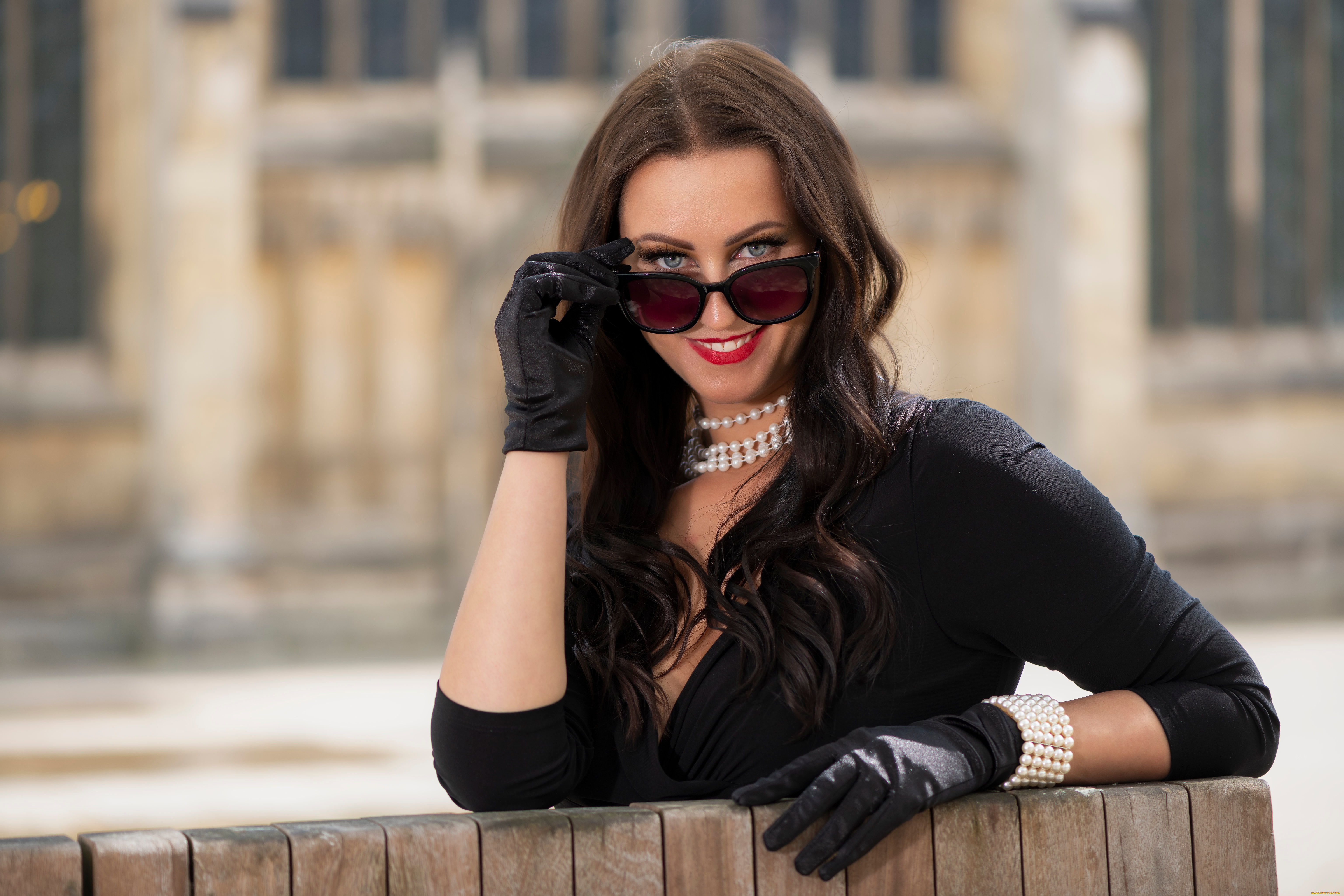 девушка, -, girl, девушки, -, брюнетки, , шатенки, девушка, женщина, шатенка, темноволосая, сексуальная, модель, звезда, позирует, разная, обувь, верхняя, стильная, одежда, нижнее, эротическое, бельё, трусы, лифчик, колготки, чулки, аксессуары, макияж, и, множество, элементов, на, фотографии