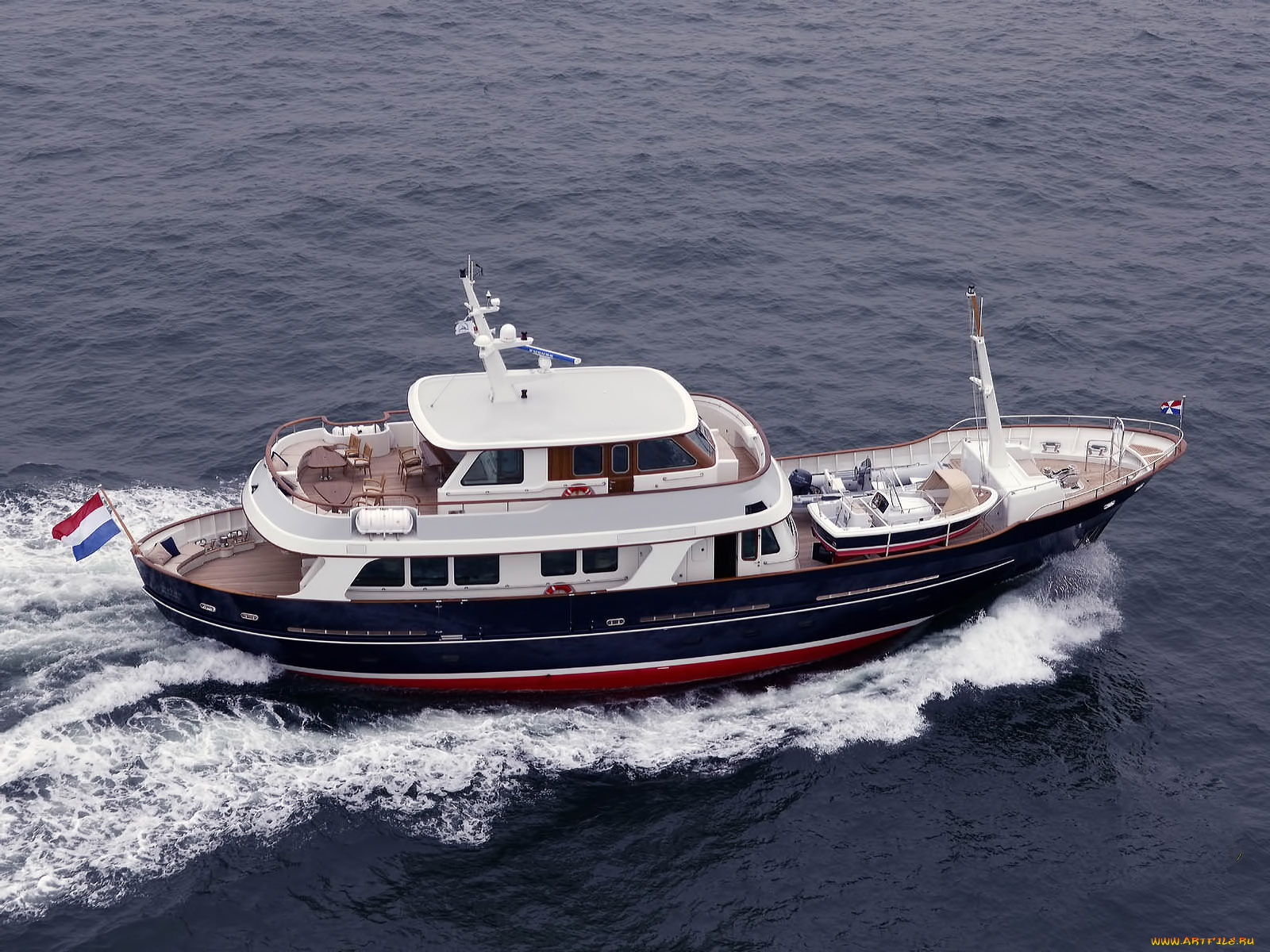 корабли, Яхты