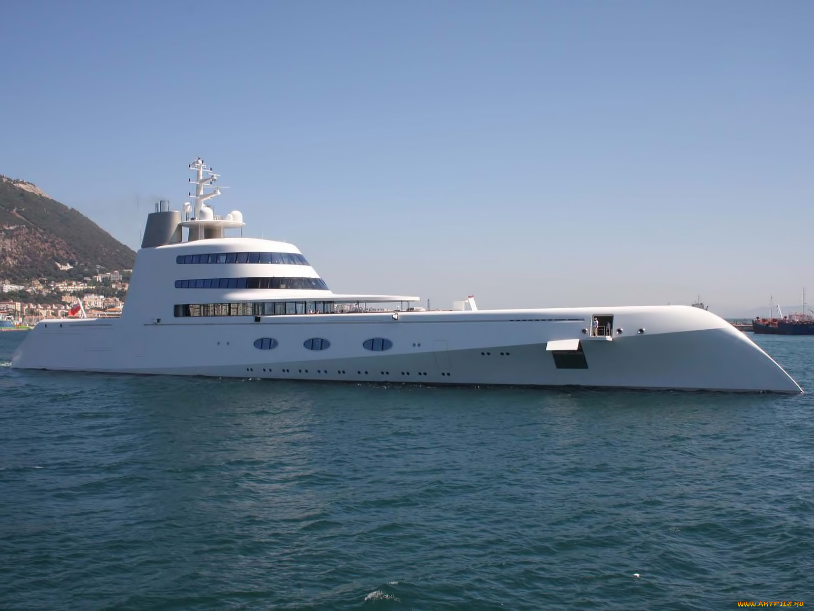 корабли, Яхты