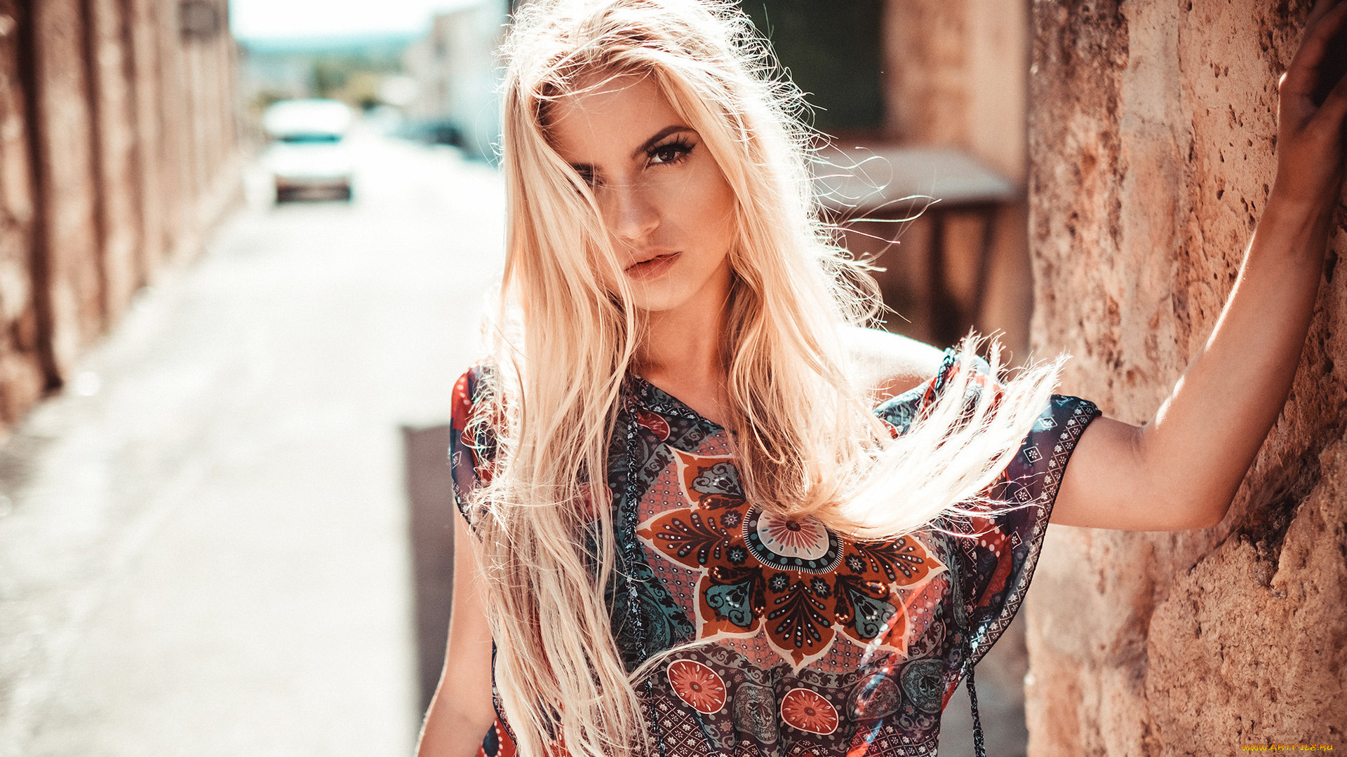 девушки, -unsort, , блондинки, стена, улица, блондинка, туника