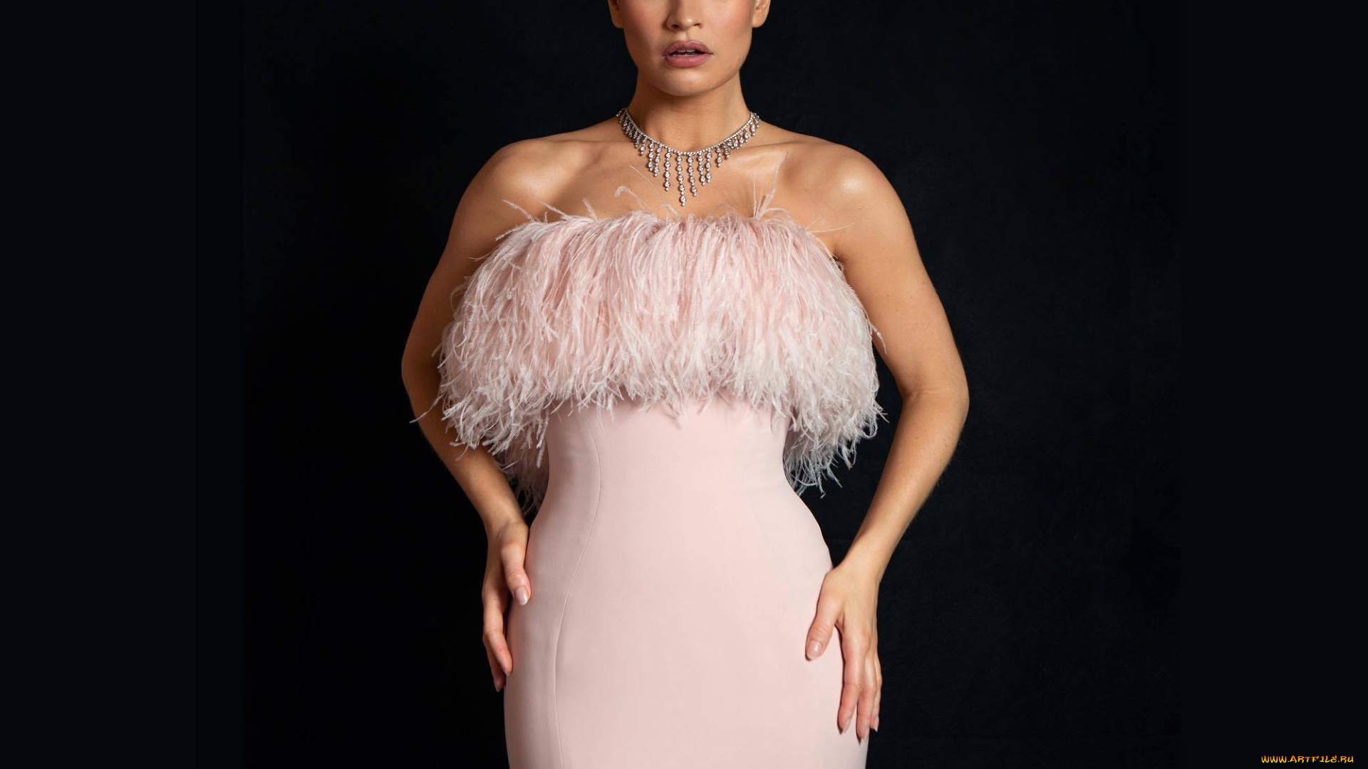 девушки, lily, james, портрет, лили, джеймс, розовый, актриса, хлоя, нинетт, томсон, эшер, великобритания