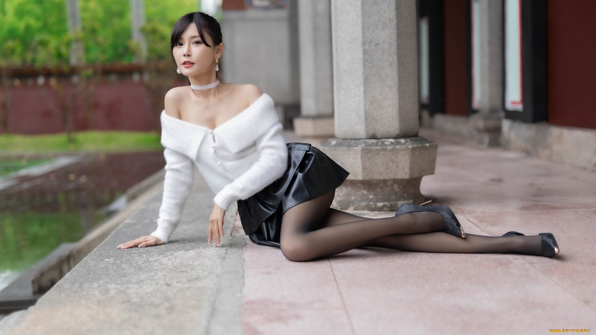 азиатская, красота, девушки, -, азиатки, девушка, женщина, брюнетка, темноволосая, сексуальная, модель, звезда, позирует, разная, обувь, верхняя, стильная, одежда, нижнее, эротическое, бельё, трусы, лифчик, колготки, чулки, аксессуары, макияж, и, множество, элементов, на, фотографии