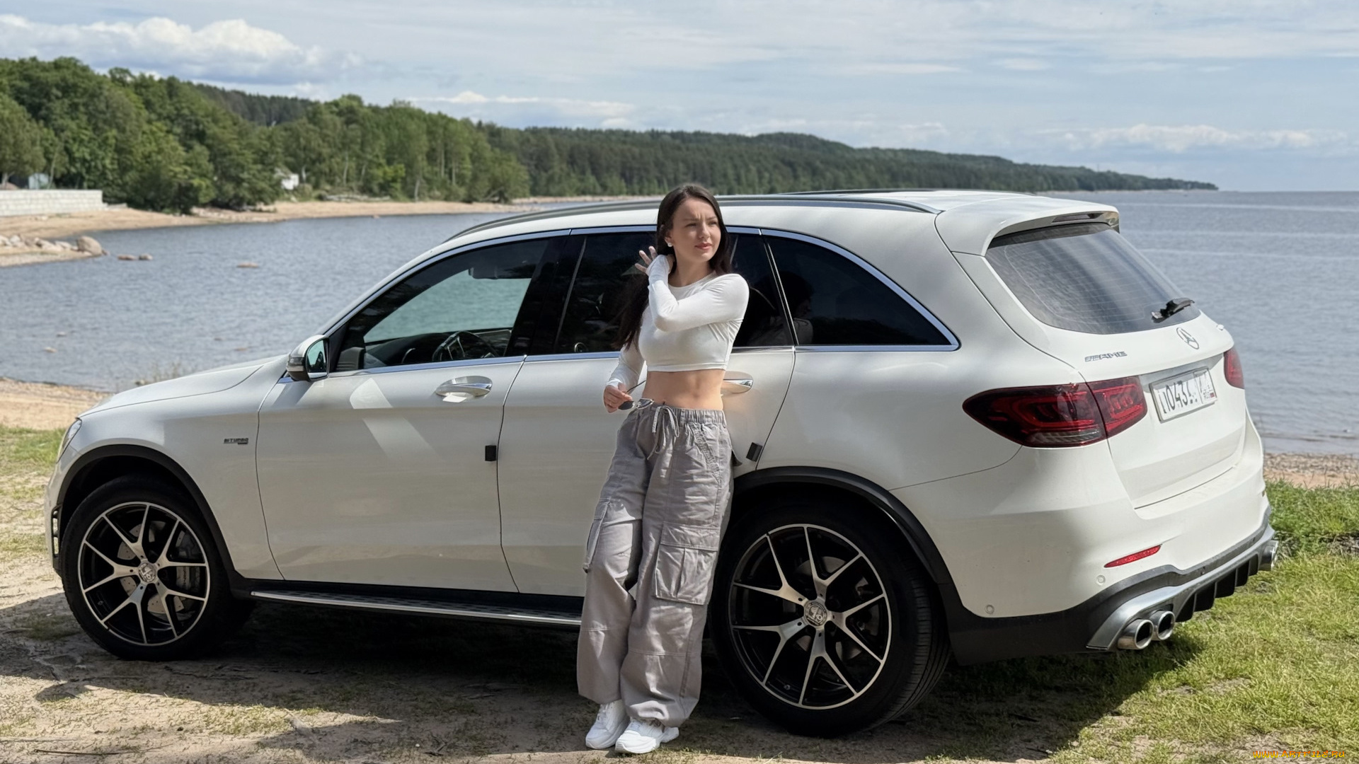 девушка, и, авто, автомобили, -авто, с, девушками, девушка, женщина, брюнетка, темноволосая, сексуальная, модель, звезда, позирует, разная, обувь, верхняя, стильная, одежда, нижнее, эротическое, бельё, трусы, лифчик, колготки, чулки, аксессуары, макияж, и, множество, элементов, на, фотографии