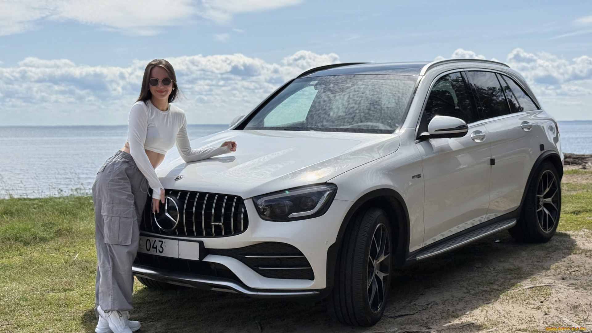 девушка, и, авто, автомобили, -авто, с, девушками, девушка, женщина, брюнетка, темноволосая, сексуальная, модель, звезда, позирует, разная, обувь, верхняя, стильная, одежда, нижнее, эротическое, бельё, трусы, лифчик, колготки, чулки, аксессуары, макияж, и, множество, элементов, на, фотографии