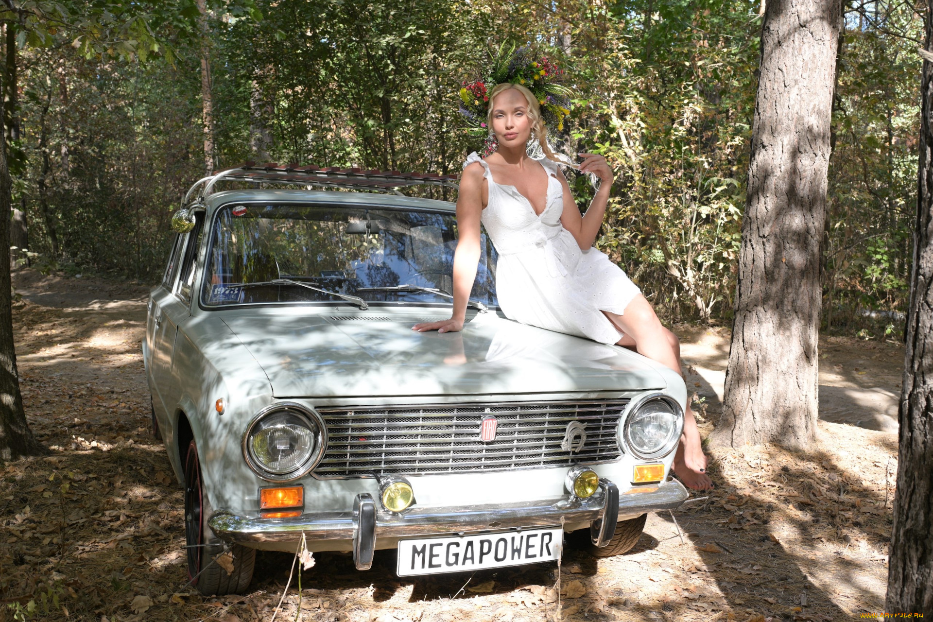 девушка, и, авто, автомобили, -авто, с, девушками, девушка, женщина, блондинка, светловолосая, сексуальная, модель, звезда, позирует, разная, обувь, верхняя, стильная, одежда, нижнее, эротическое, бельё, трусы, лифчик, колготки, чулки, аксессуары, макияж, и, множество, элементов, на, фотографии