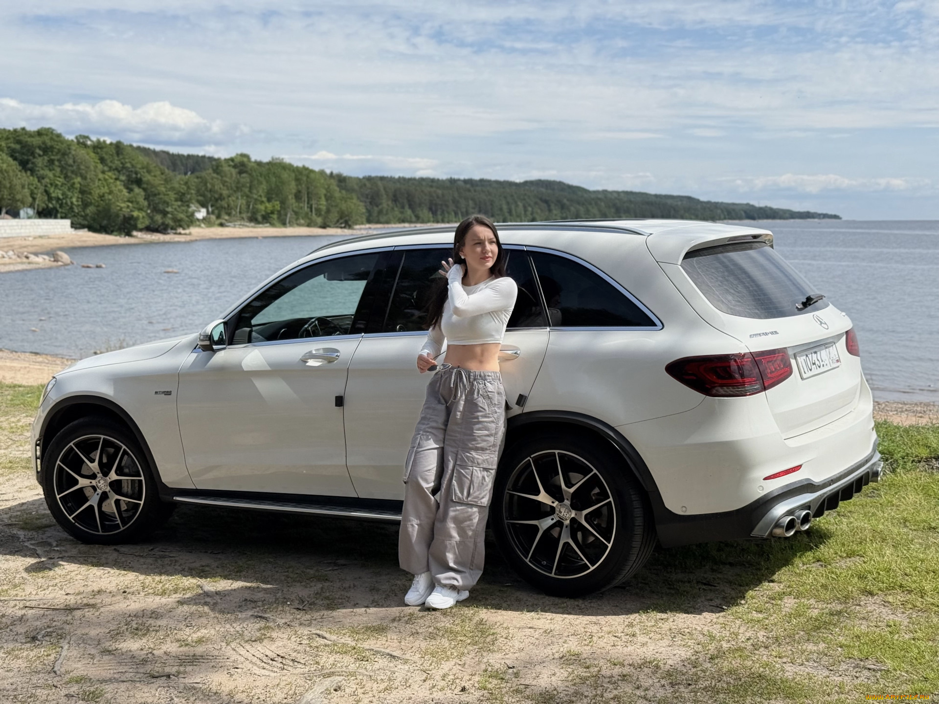 девушка, и, авто, автомобили, -авто, с, девушками, девушка, женщина, брюнетка, темноволосая, сексуальная, модель, звезда, позирует, разная, обувь, верхняя, стильная, одежда, нижнее, эротическое, бельё, трусы, лифчик, колготки, чулки, аксессуары, макияж, и, множество, элементов, на, фотографии