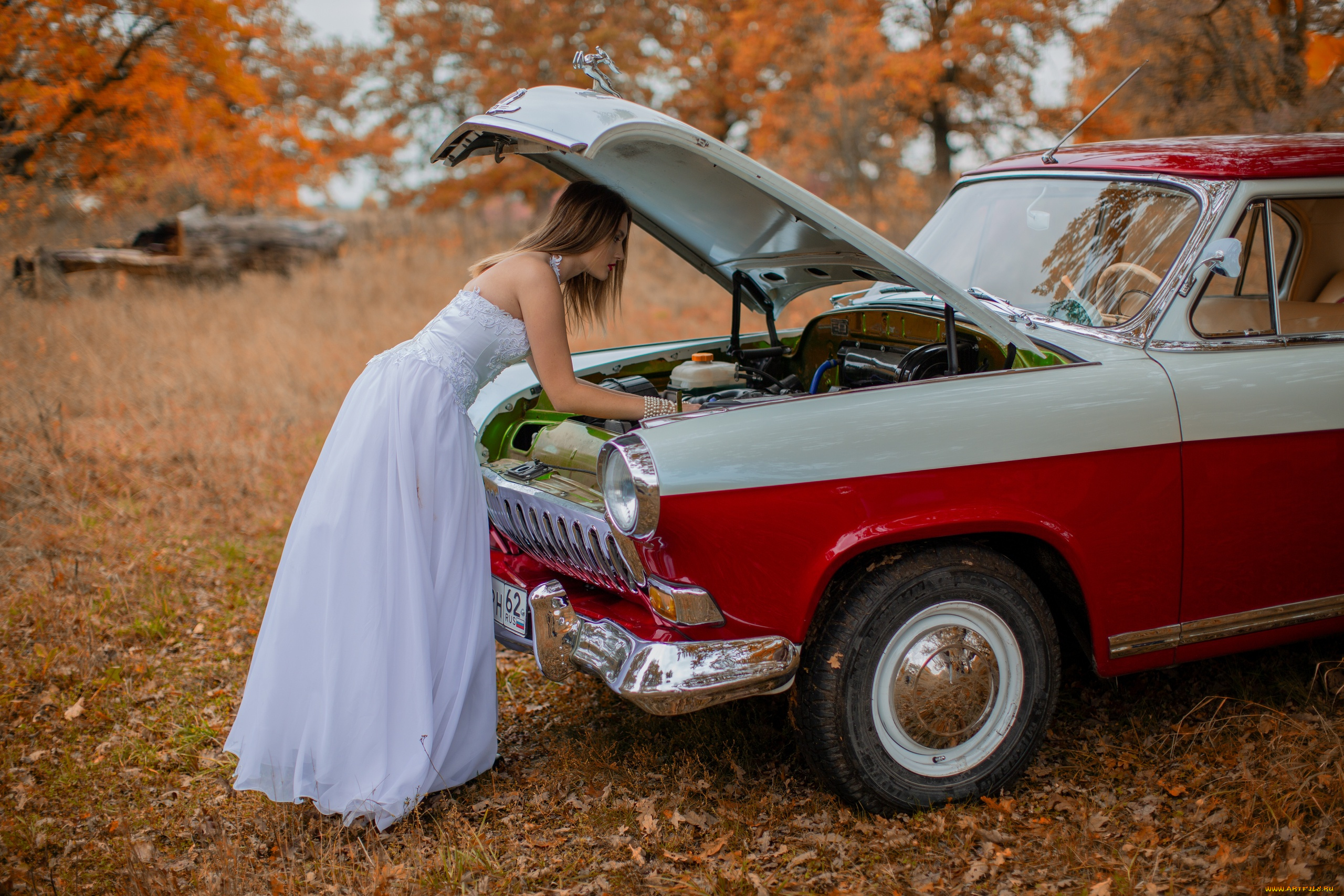 девушка, и, авто, автомобили, -авто, с, девушками, девушка, женщина, шатенка, темноволосая, сексуальная, модель, звезда, позирует, разная, обувь, верхняя, стильная, одежда, нижнее, эротическое, бельё, трусы, лифчик, колготки, чулки, аксессуары, макияж, и, множество, элементов, на, фотографии