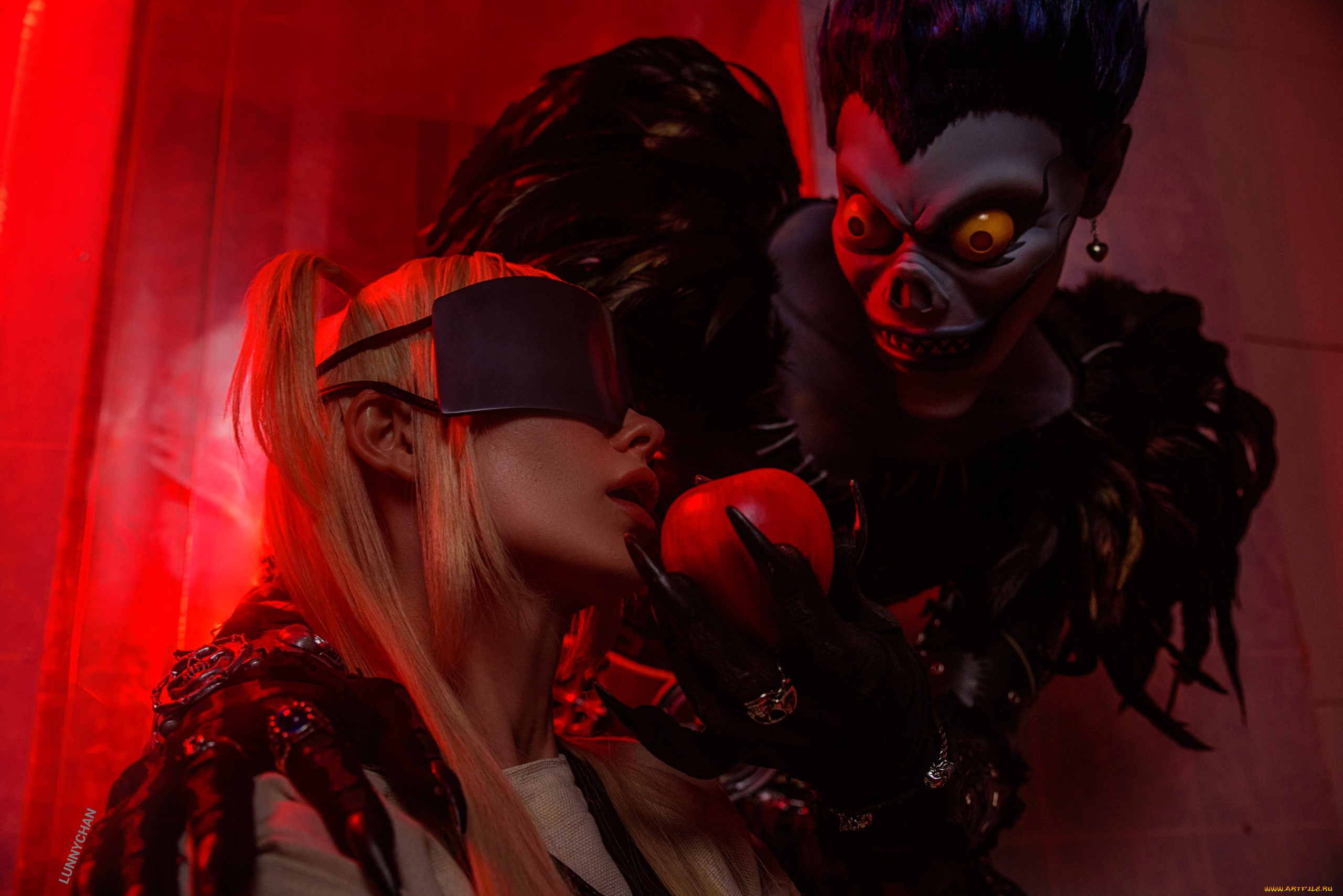 девушки, светлана, хофман, , lunny, chan, образ, косплей, наряд, повязка, смирительная, рубашка, яблоко, демон
