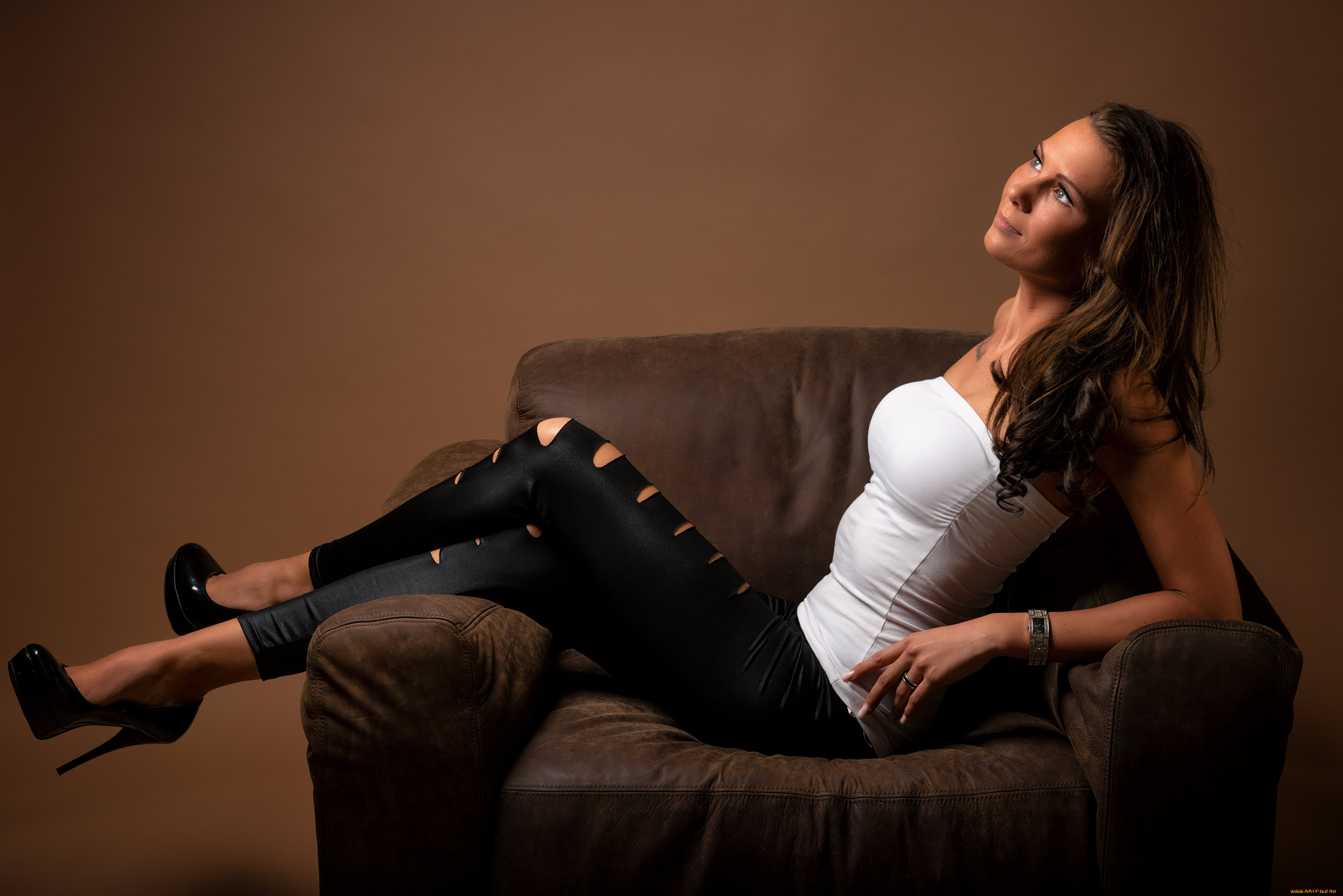 сексуальная, девушка, девушки, -, брюнетки, , шатенки, девушка, женщина, шатенка, темноволосая, сексуальная, модель, звезда, позирует, разная, обувь, верхняя, стильная, одежда, нижнее, эротическое, бельё, трусы, лифчик, колготки, чулки, аксессуары, макияж, и, множество, элементов, на, фотографии