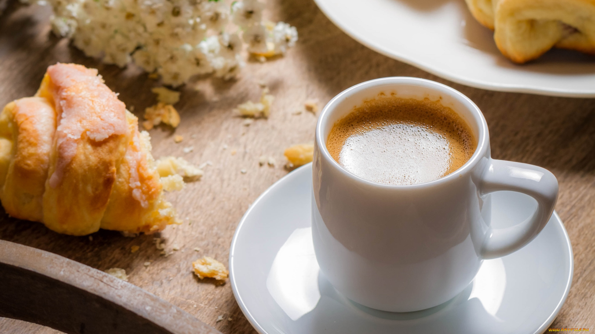 еда, кофе, кофейные, зёрна, чашка, пенка, круассан, ромашки