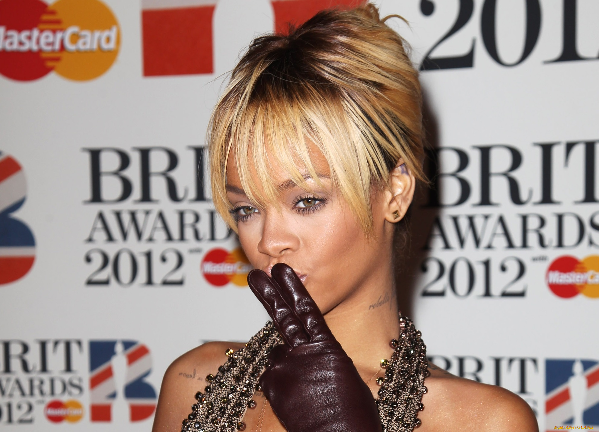 rihanna, музыка, сша, регги, дэнсхолл, r, n, b, актриса, филантроп, продюсер, автор, песен, певица