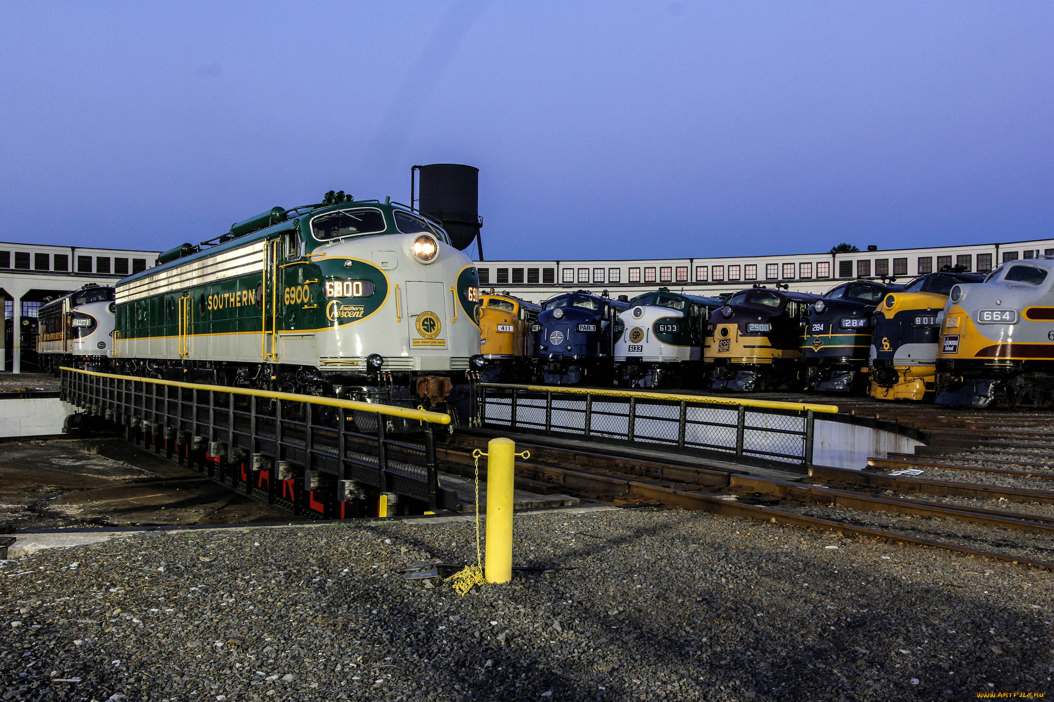 техника, локомотивы, депо