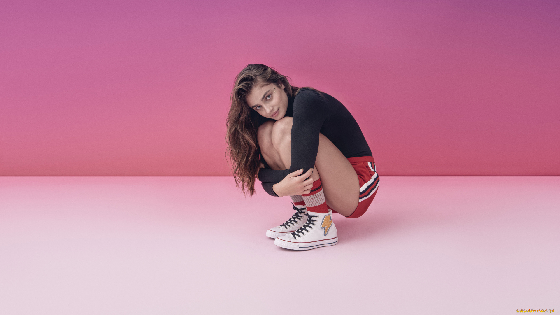 taylor, hill, девушки, taylor, hill, флирт, поза, стройная, девушка, модель, шатенка, красотка, макияж, причёска, сексуальная, взгляд