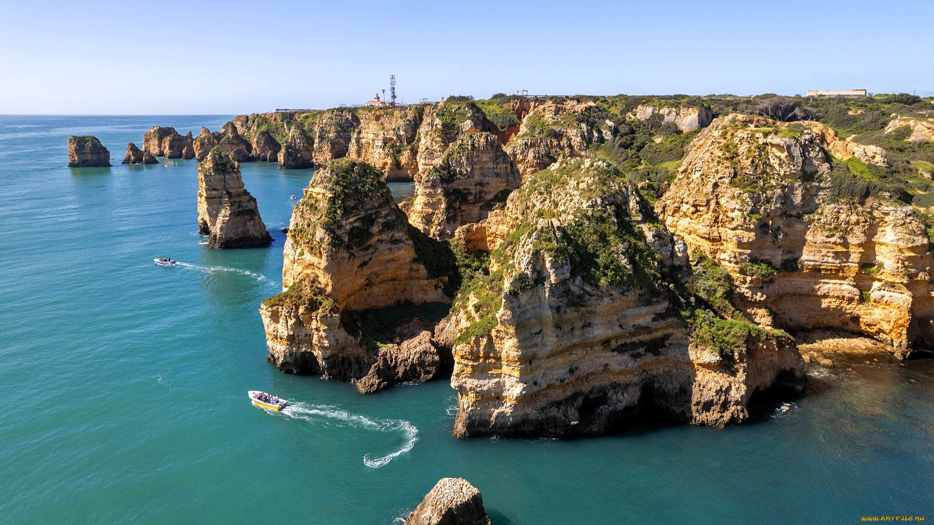 природа, побережье, море, катер, скалы, камни