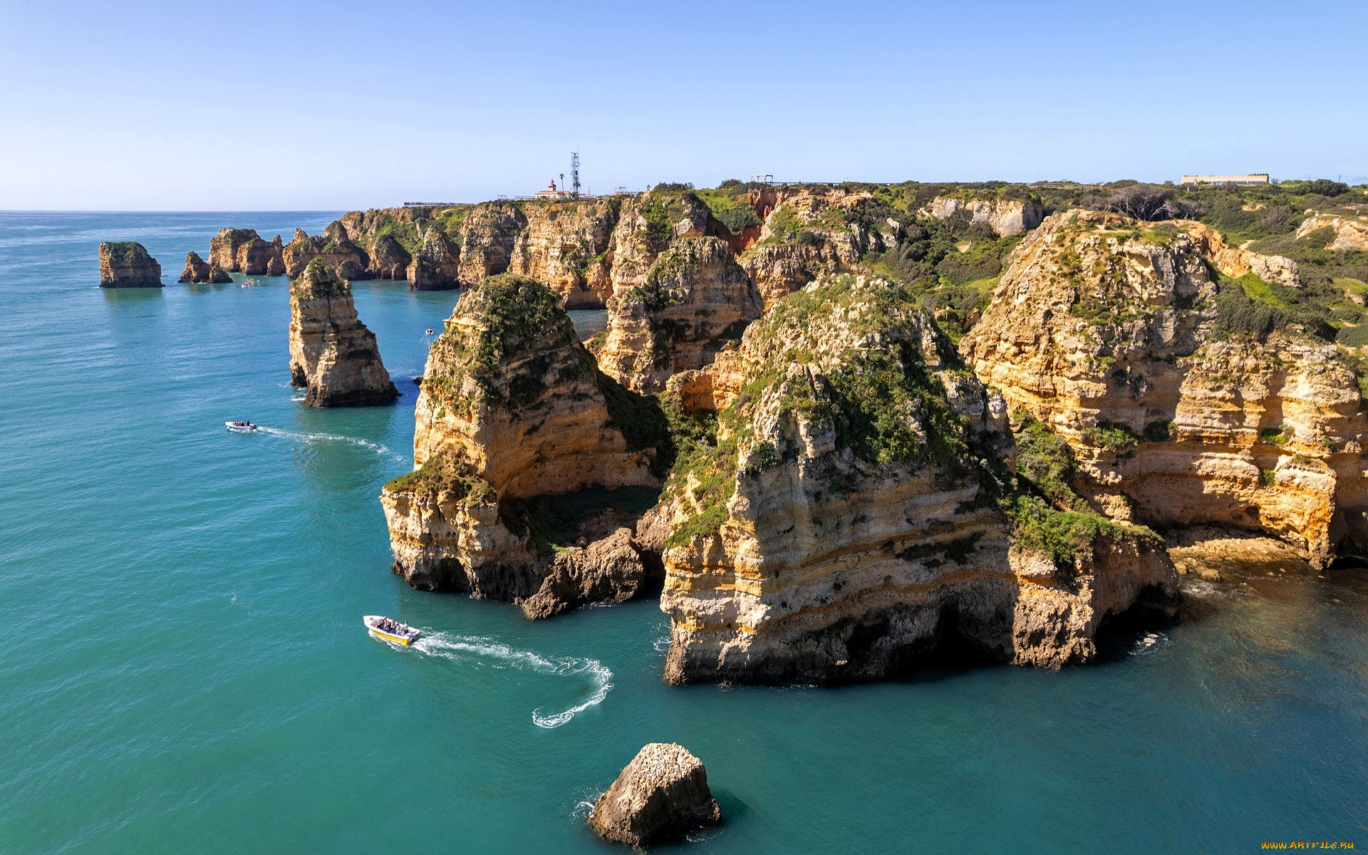 природа, побережье, море, катер, скалы, камни