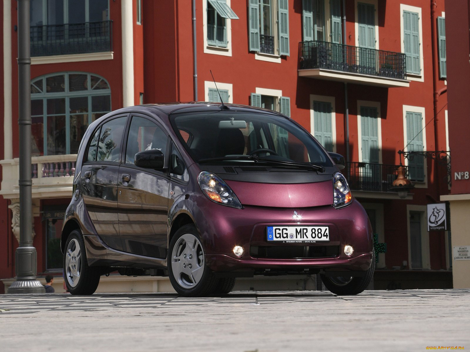 автомобили, mitsubishi