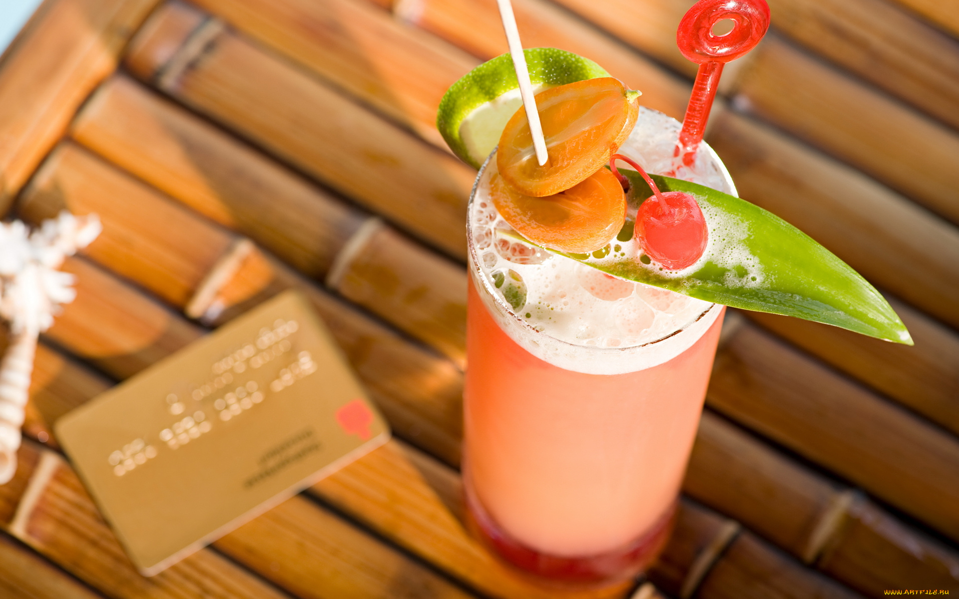 еда, напитки, коктейль, стакан, кредитка