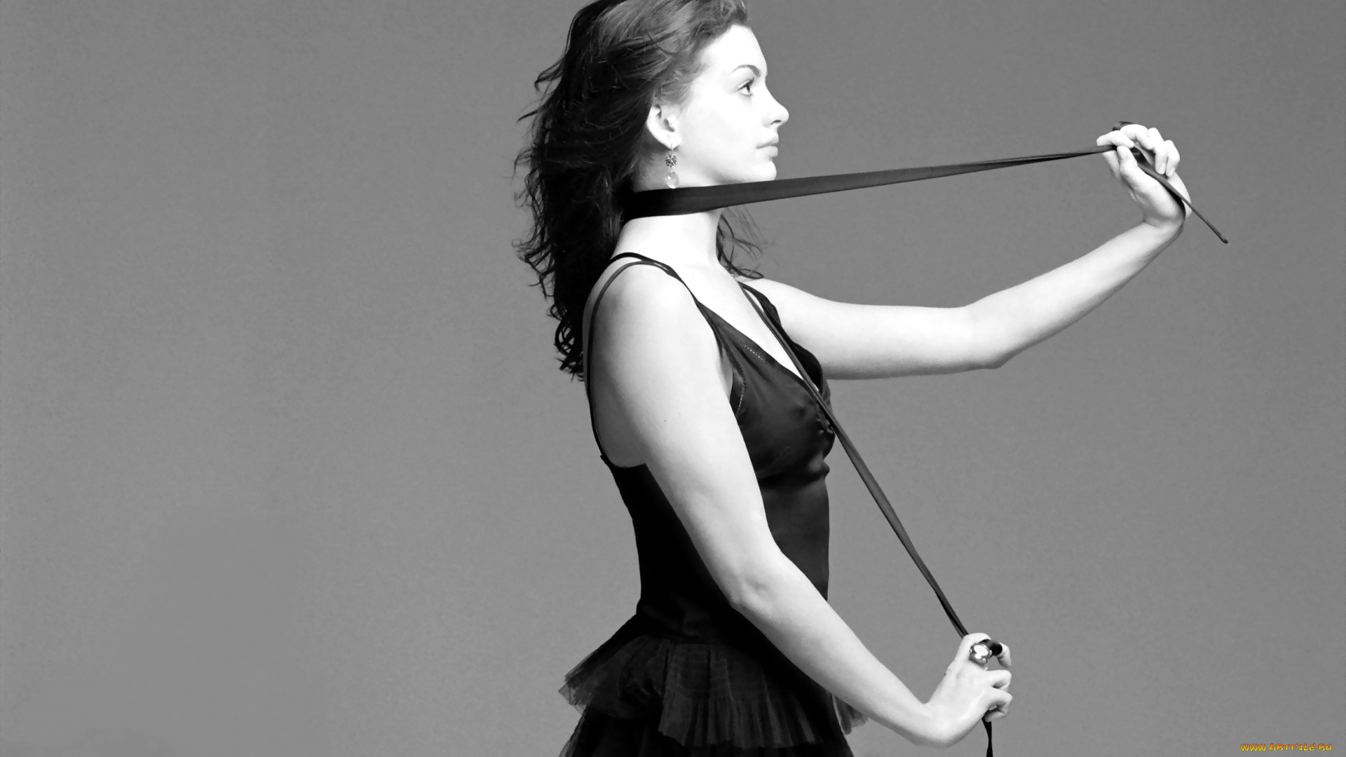 девушки, anne, hathaway, лента, платье, черно-белая, актриса