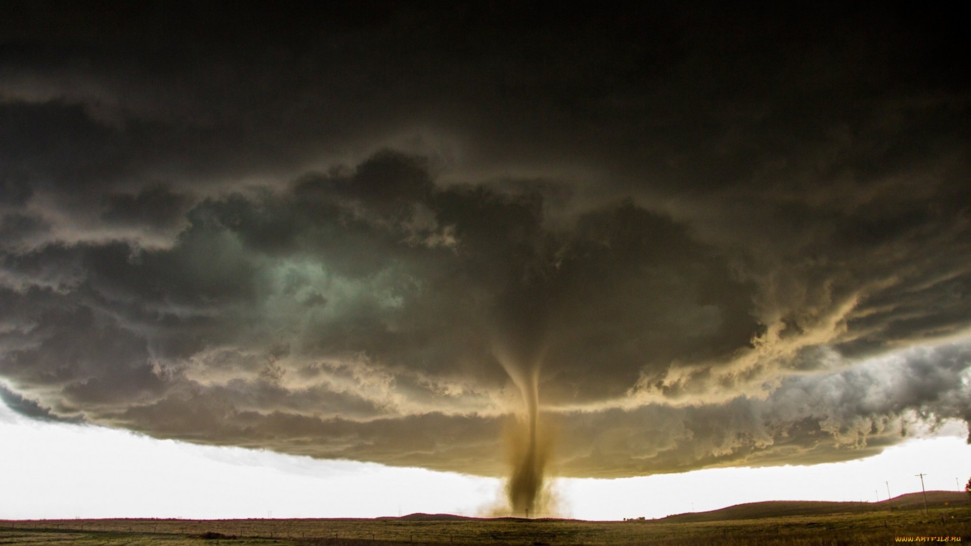 природа, стихия, торнадо, смерч, буря, небо, горизонт, ветер, ураган, бедствие, облака, непогода, дождь, ливень, чёрные