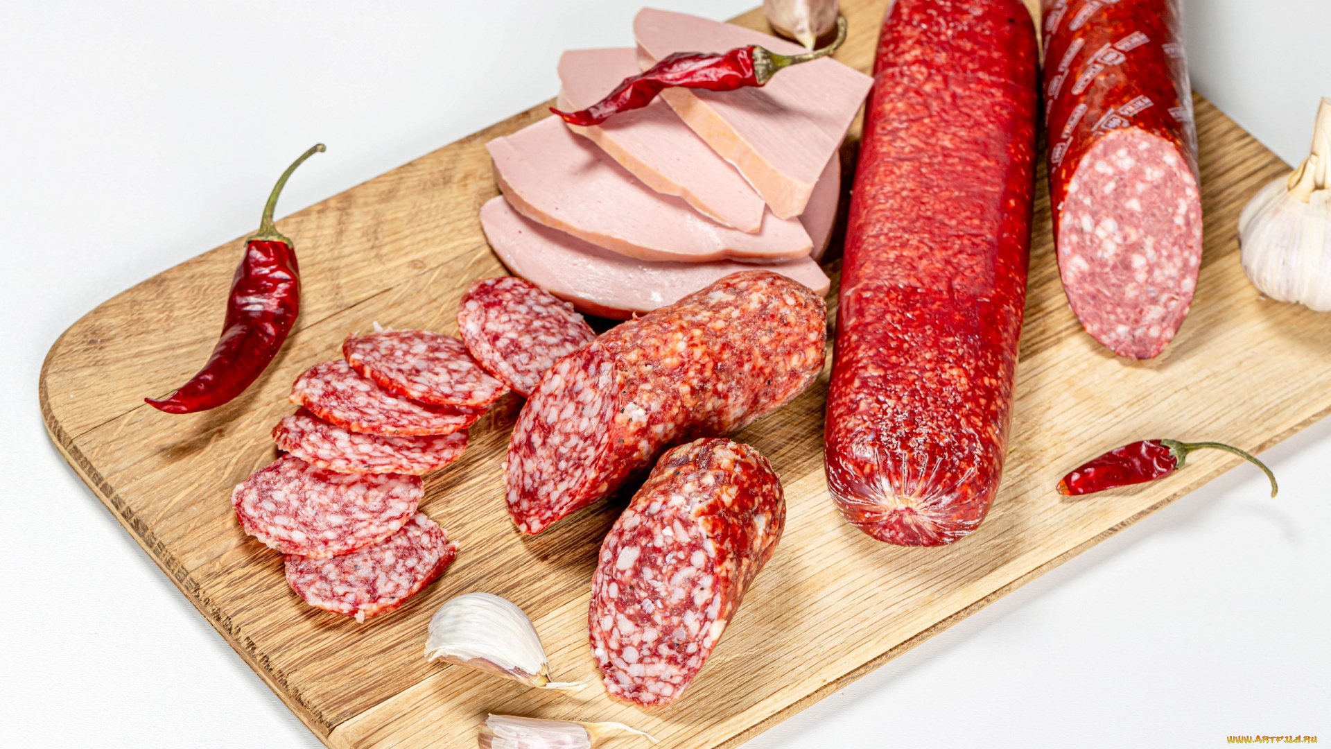 еда, колбасные, изделия, колбаса, копченая, вареная, ассорти, чеснок, перчик