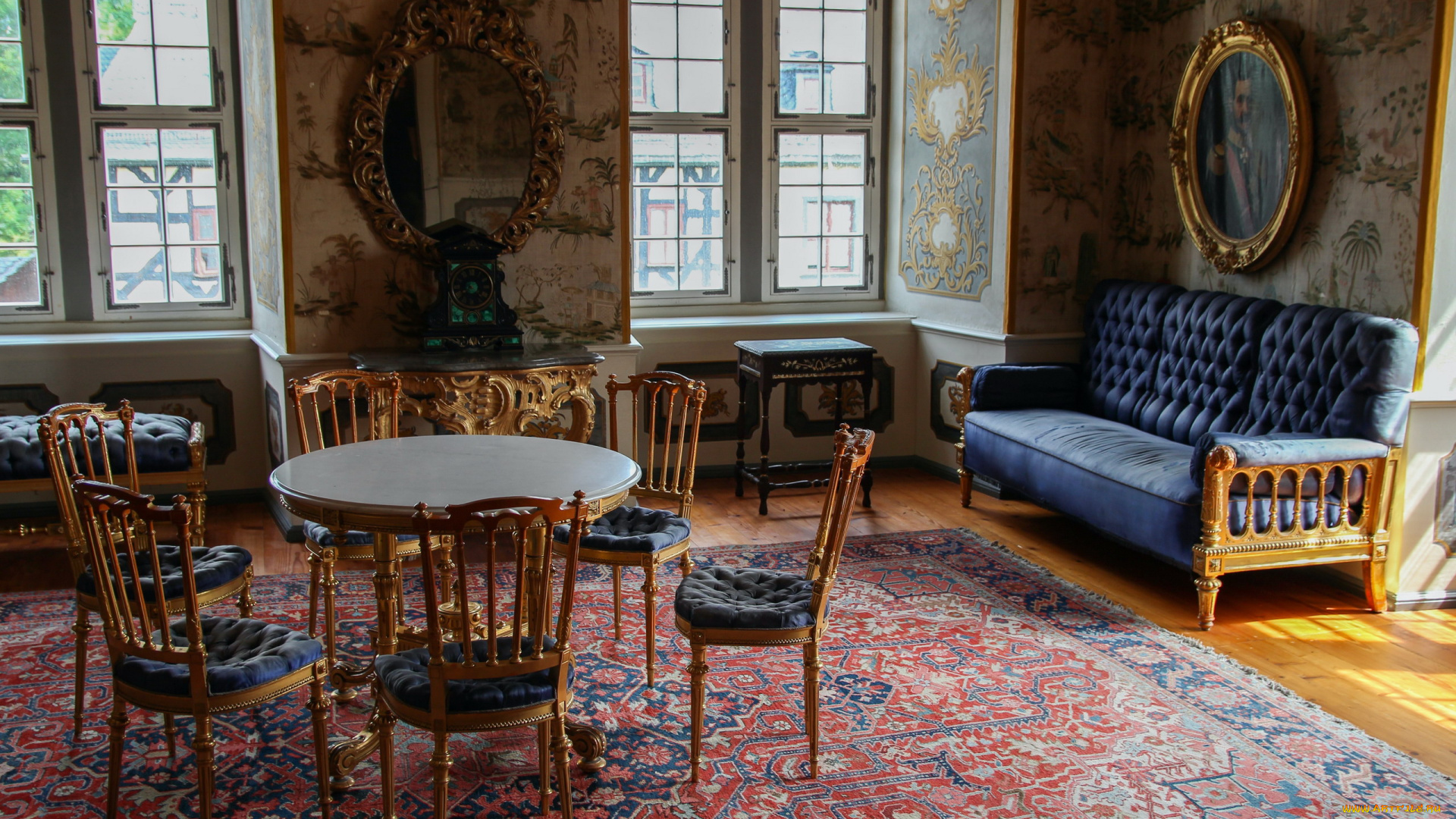 интерьер, дворцы, , музеи, ковер, стол, стулья, диван, зеркало, картина