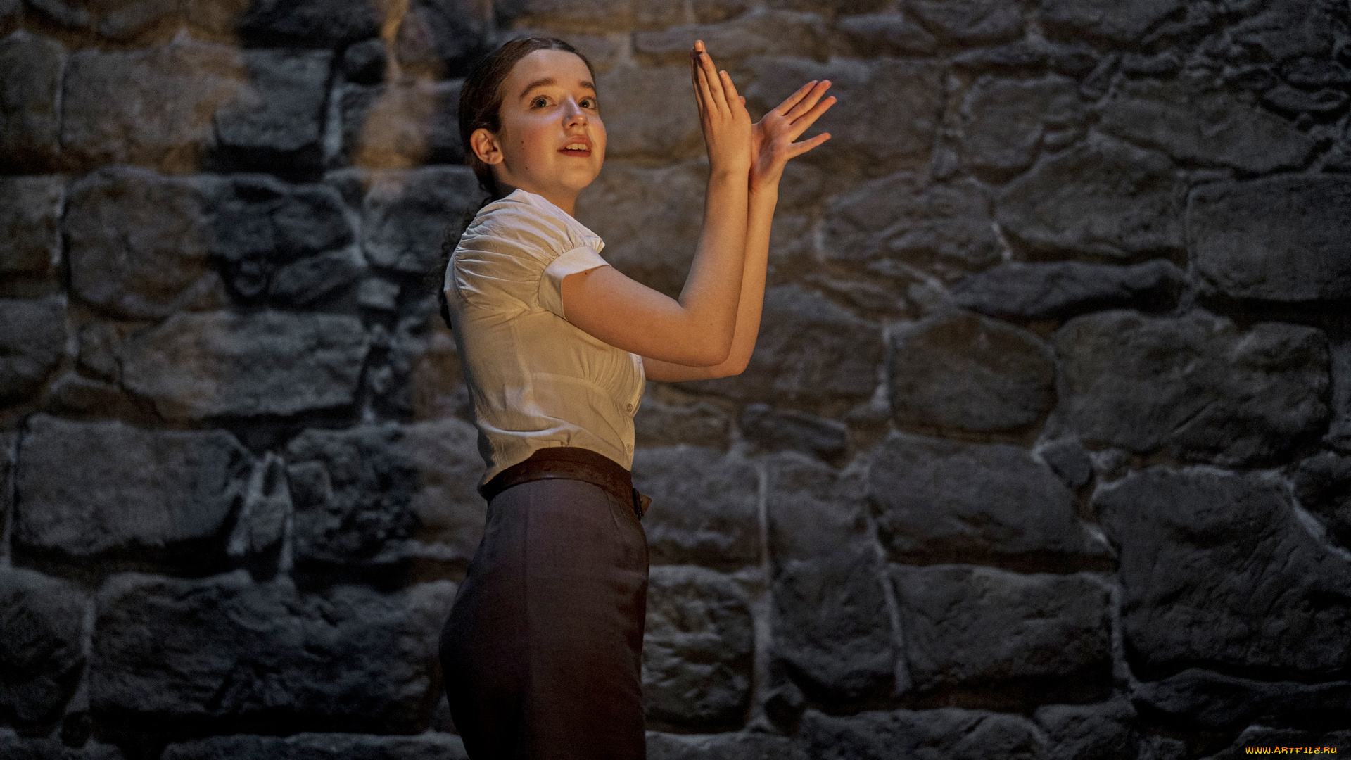 white, bird, , , 2023, , кино, фильмы, white, bird, белая, птица, новое, чудо, драма, семейный, военный, биография, ariella, glaser