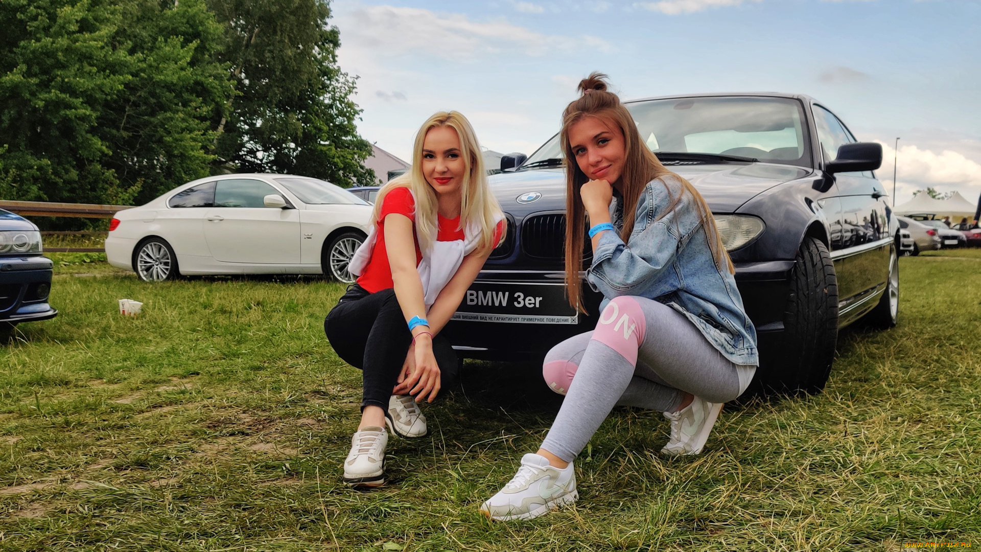 девушки, и, авто, автомобили, -авто, с, девушками, девушки, женщины, две, вместе, разные, сексуальные, модели, звёзды, позируют, разная, обувь, верхняя, стильная, одежда, нижнее, эротическое, бельё, трусы, лифчик, аксессуары, макияж, колготки, чулки, и, множество, элементов, на, фотографии