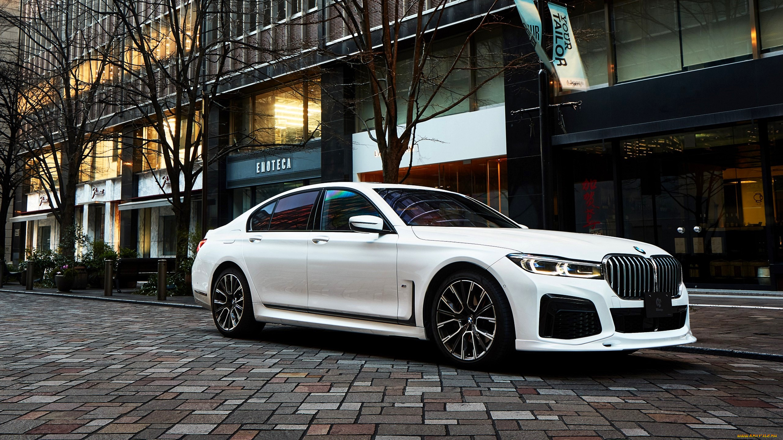 bmw, 740i, m, sport, автомобили, bmw, белый, деревья, здания, плитка