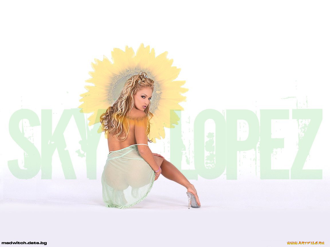 Sky, Lopez, девушки