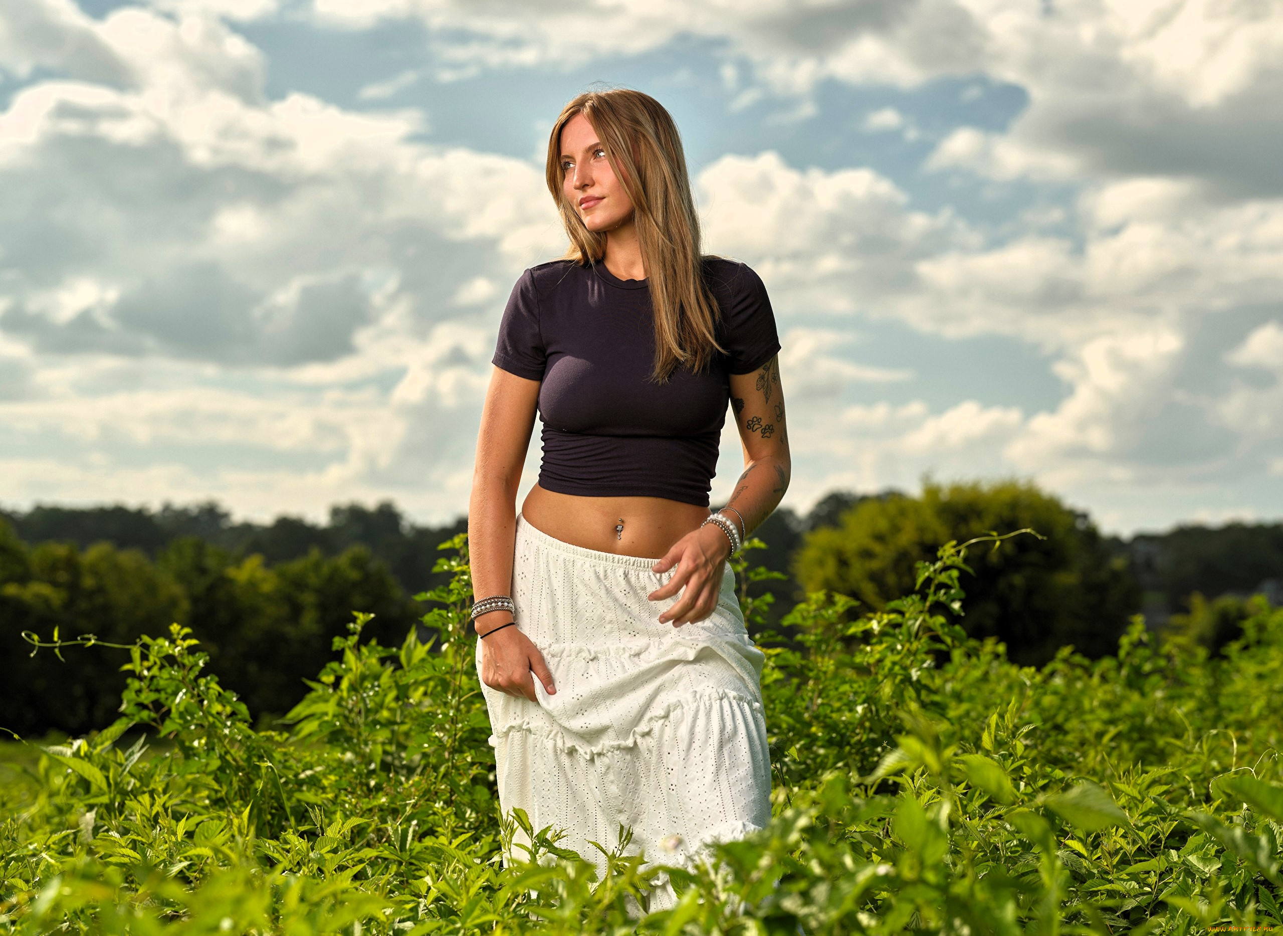 девушки, -, брюнетки, , шатенки, русая, топ, тату, юбка, браслеты, поле, деревья